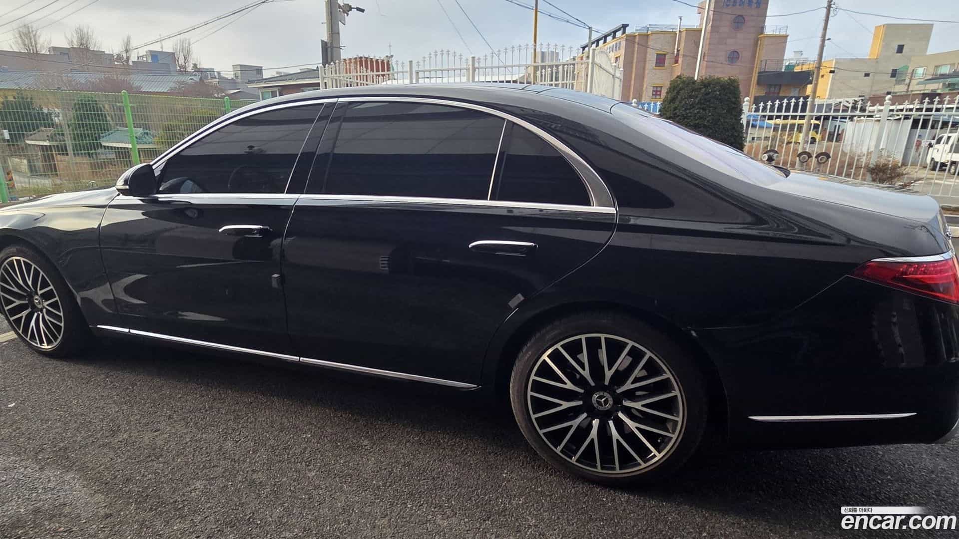 S-Class Mercedes-Benz 2022.1-OUTER-001