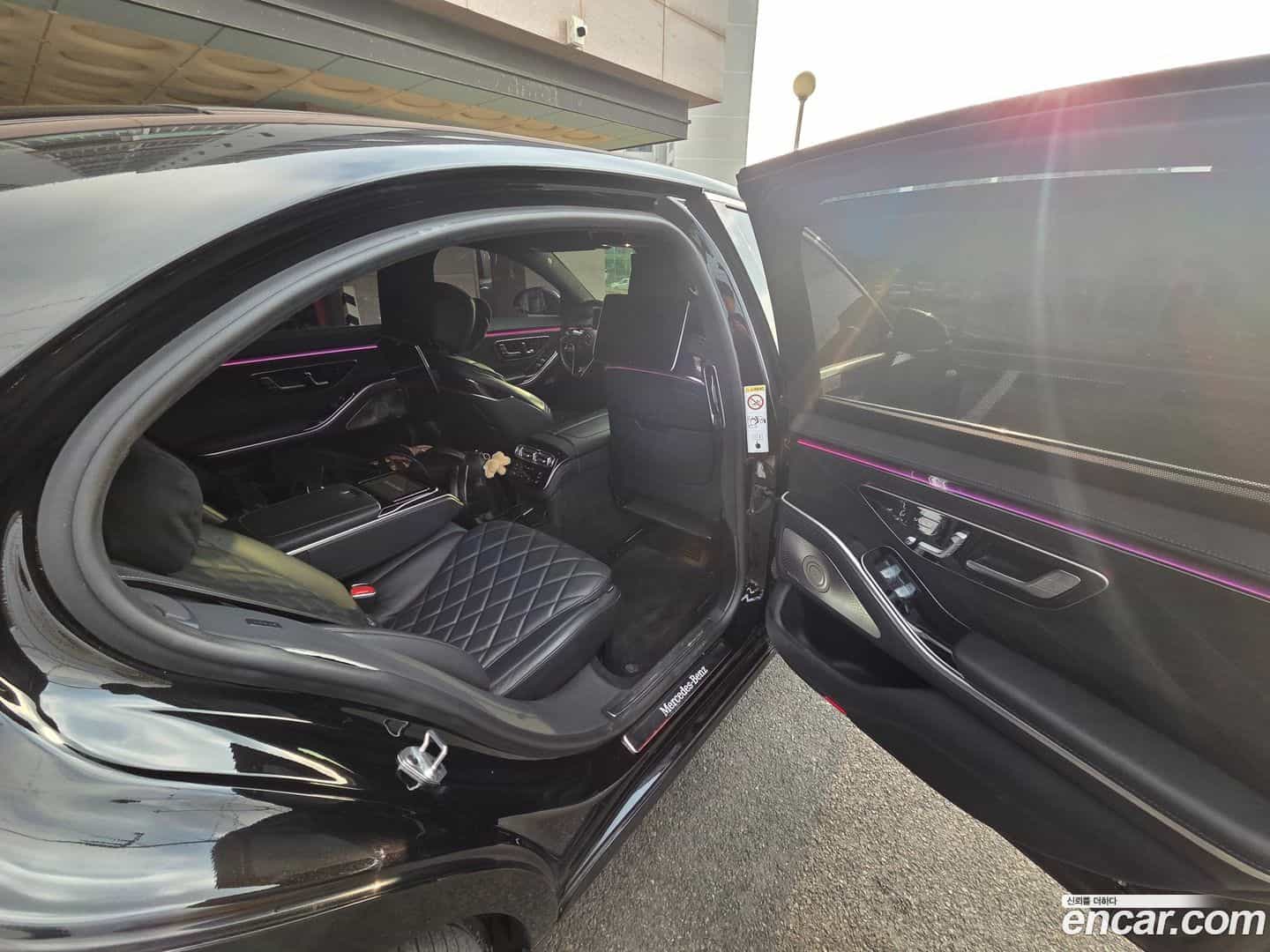 S-Class Mercedes-Benz 2022.1-INNER-010