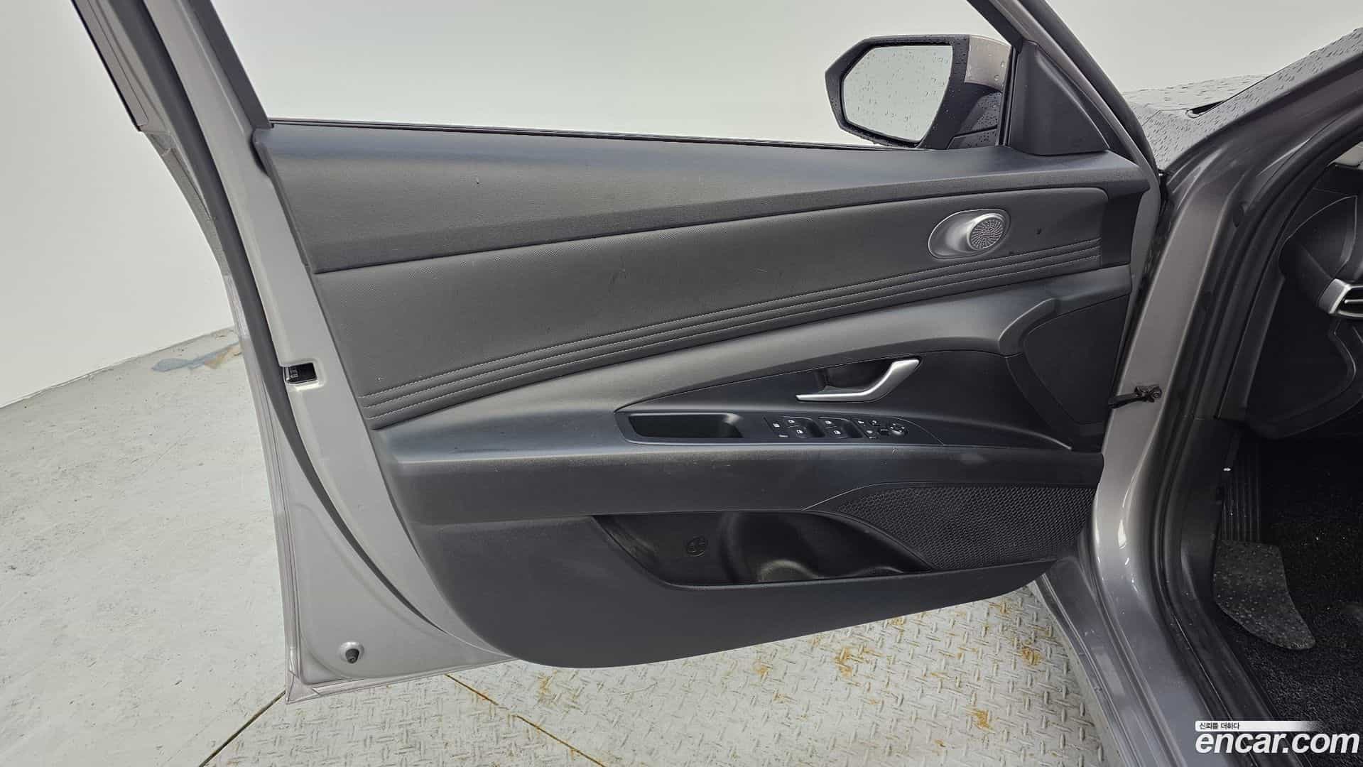 AVANTE Hyundai 2023.3-INNER-034