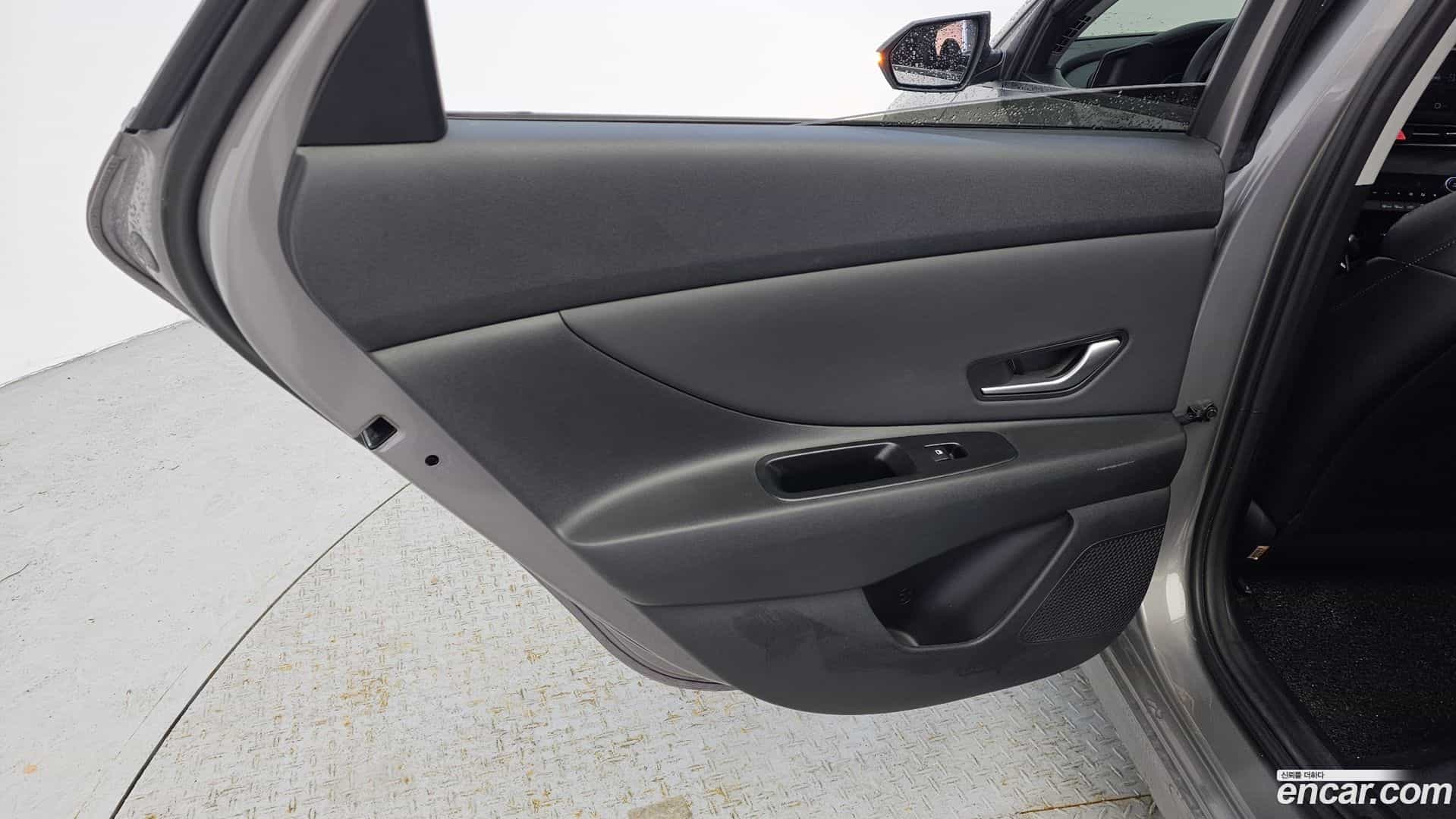 AVANTE Hyundai 2023.3-INNER-035