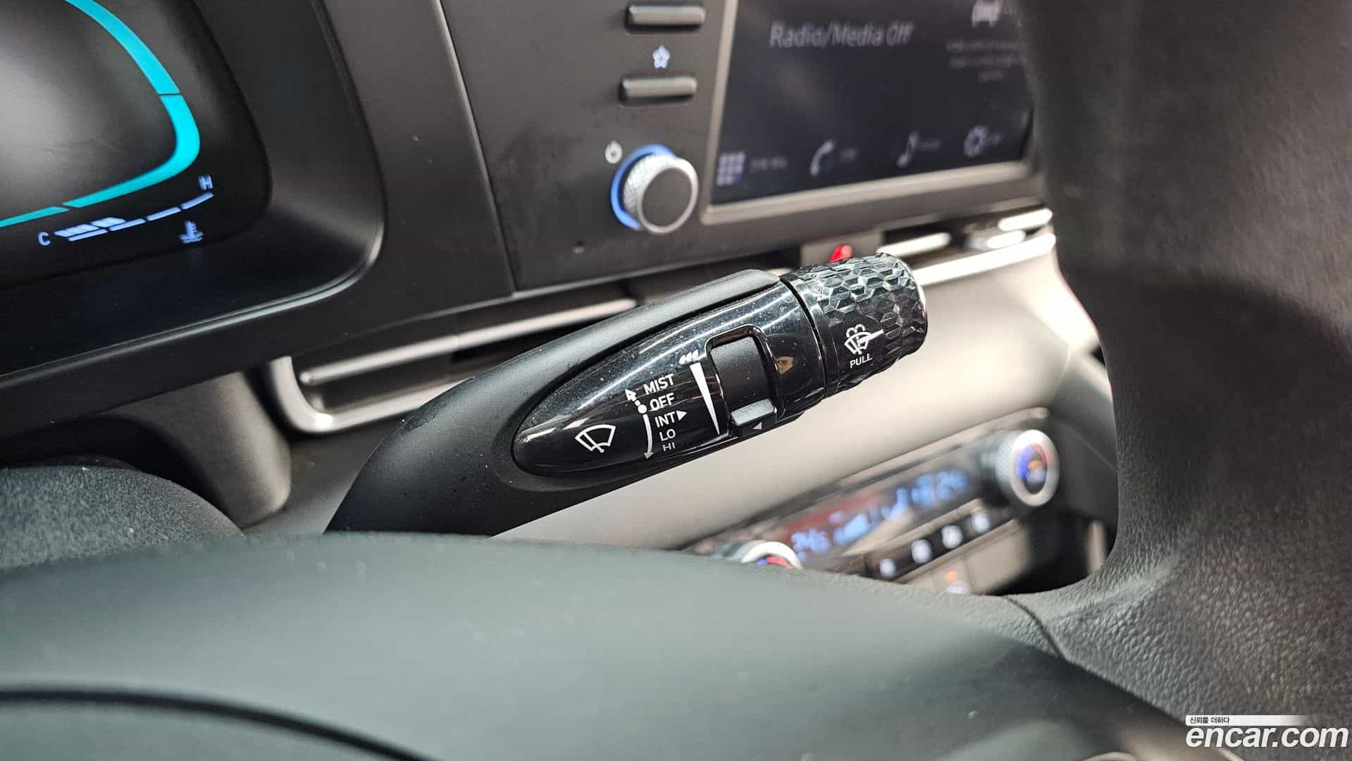 AVANTE Hyundai 2023.3-INNER-036