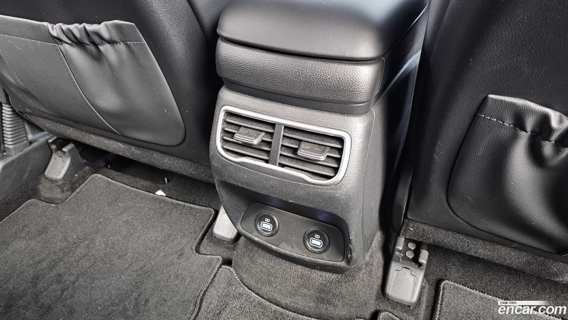 Santafe Hyundai 2023.7-OPTION-044