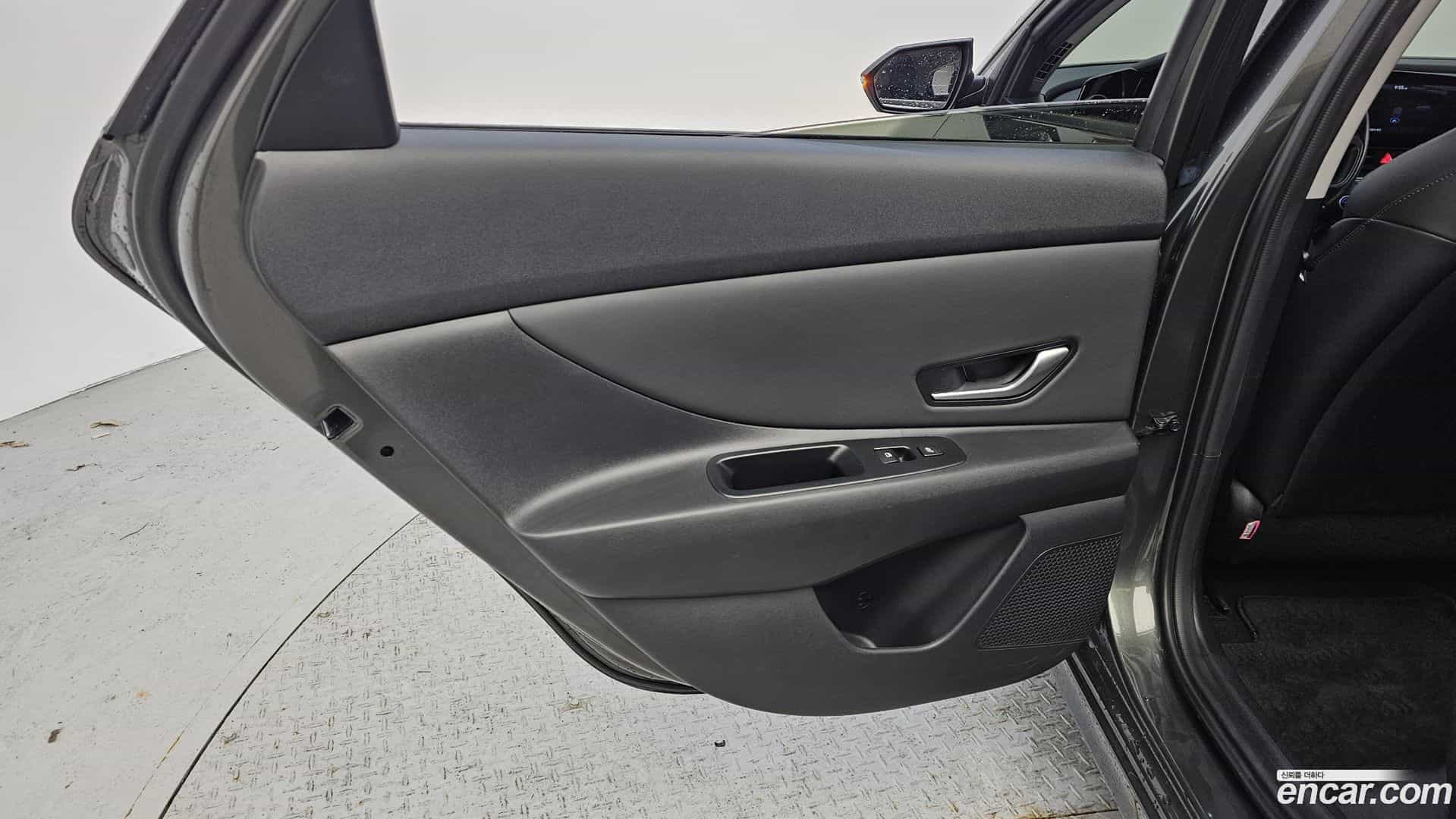 AVANTE Hyundai 2023.2-INNER-035