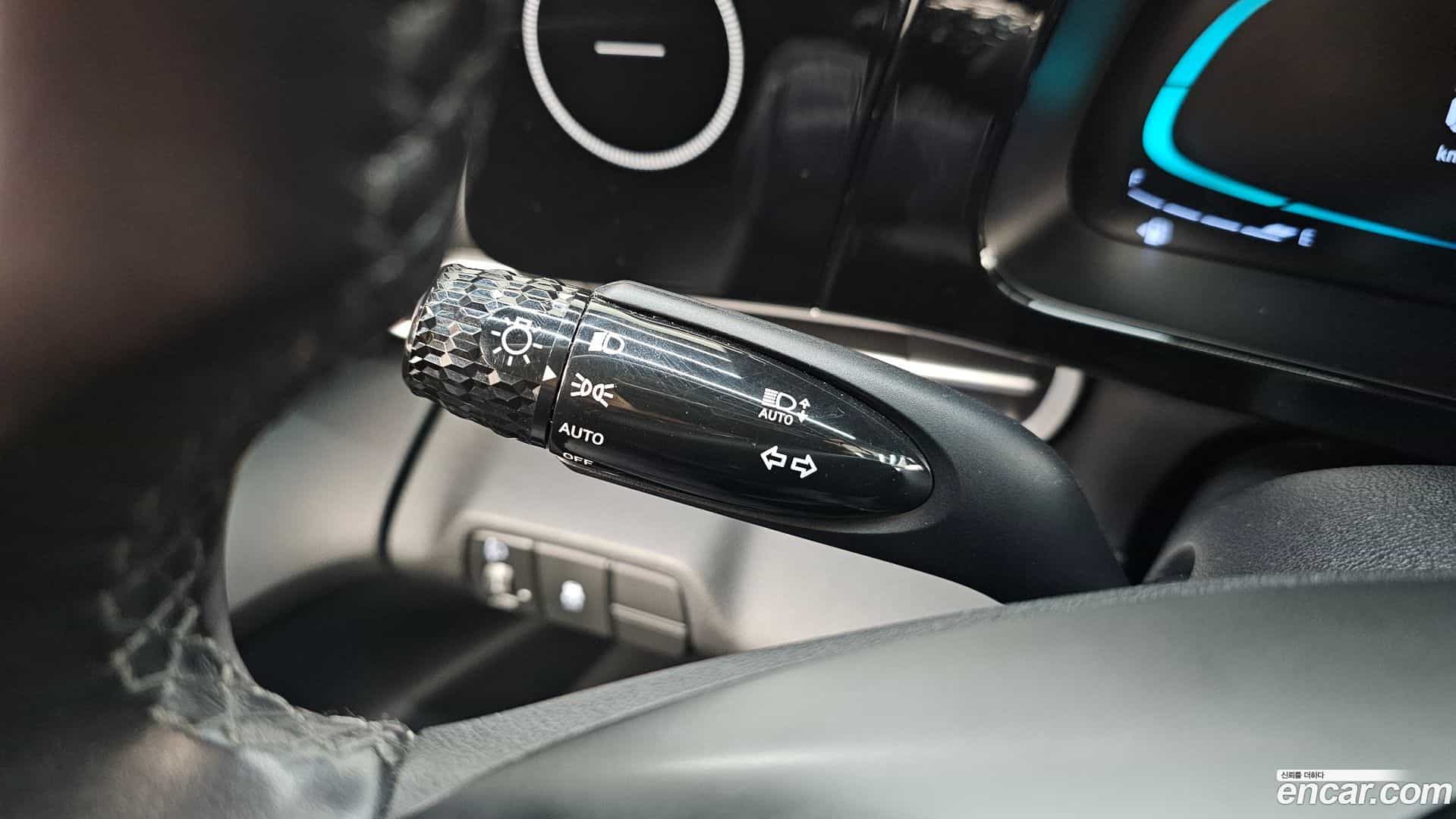 AVANTE Hyundai 2023.2-OPTION-041