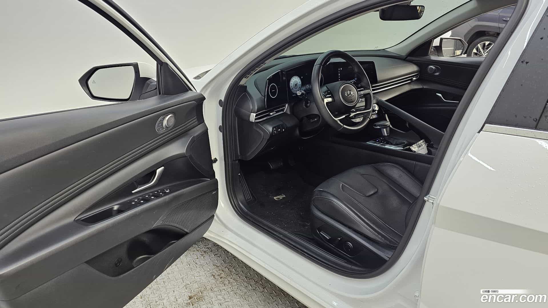 AVANTE Hyundai 2023.2-INNER-010