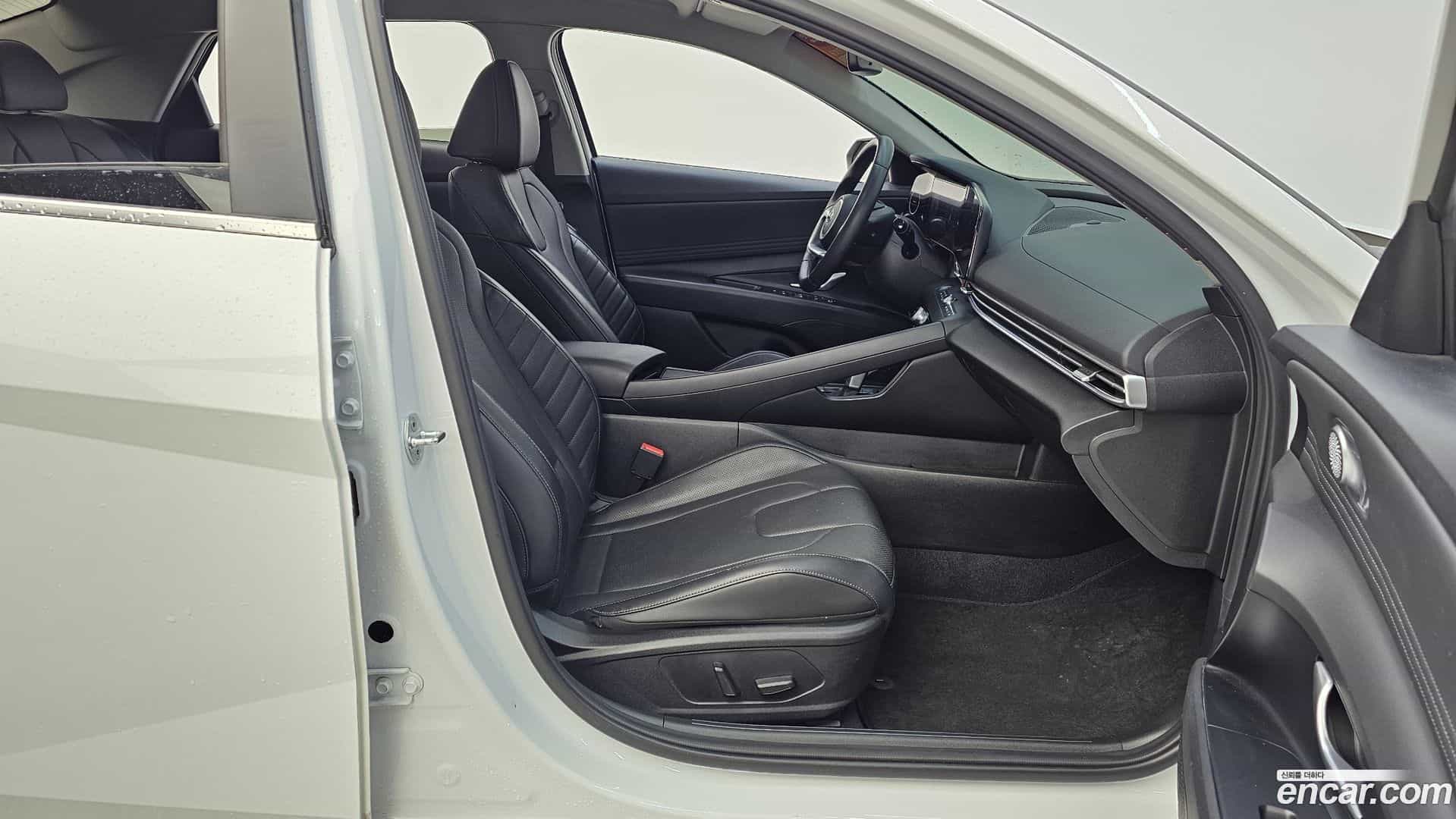 AVANTE Hyundai 2023.2-OPTION-015