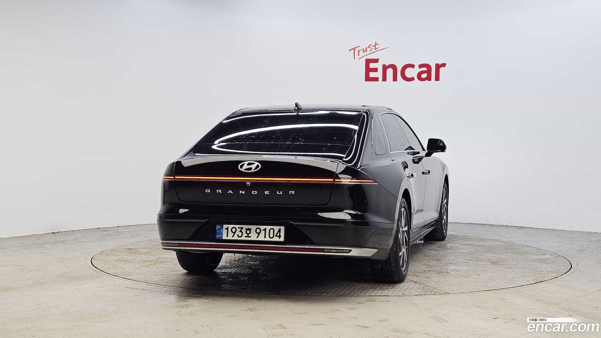 Grandeur Hyundai 2023.0-OUTER-004