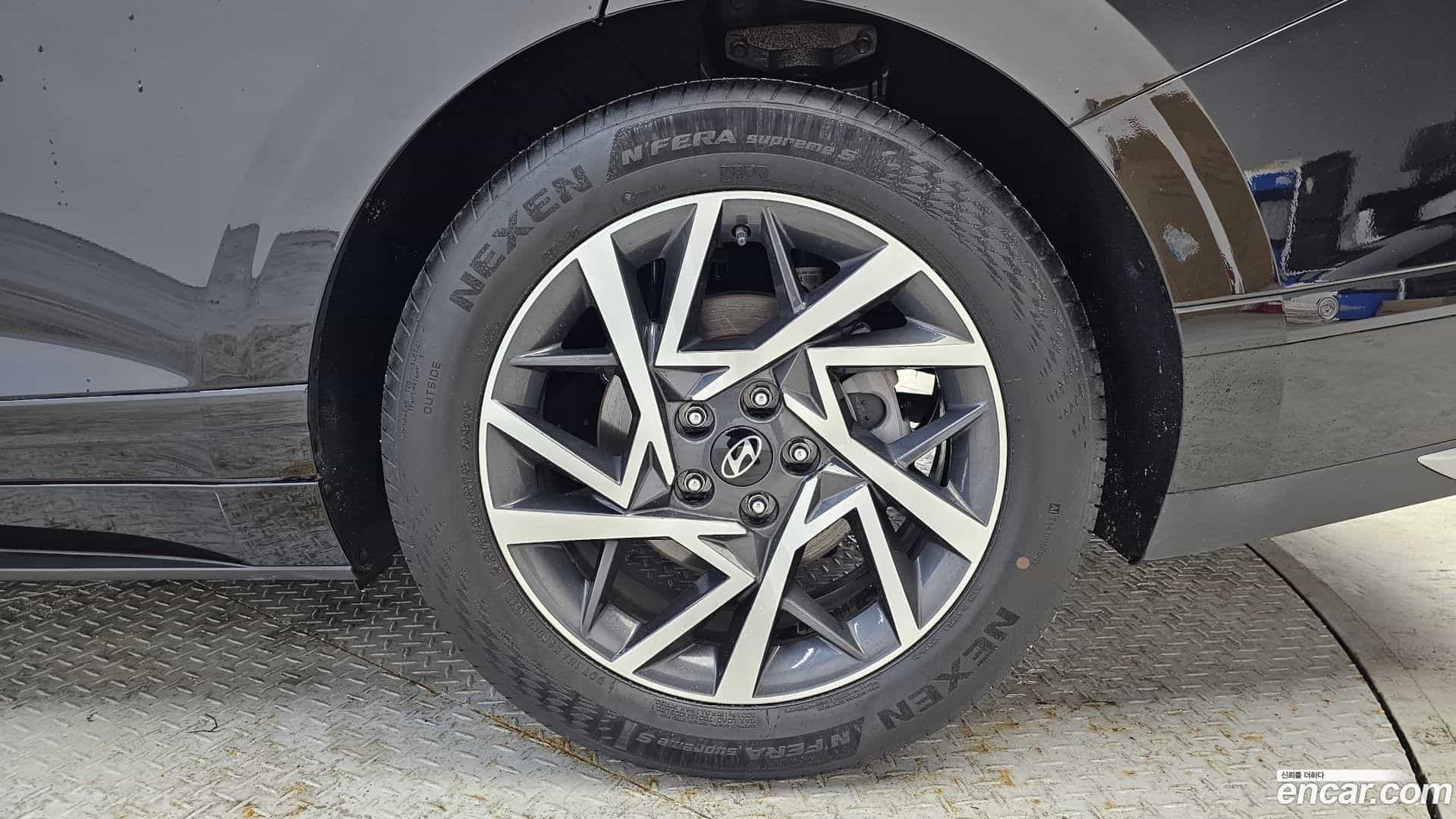Grandeur Hyundai 2023.0-OUTER-031