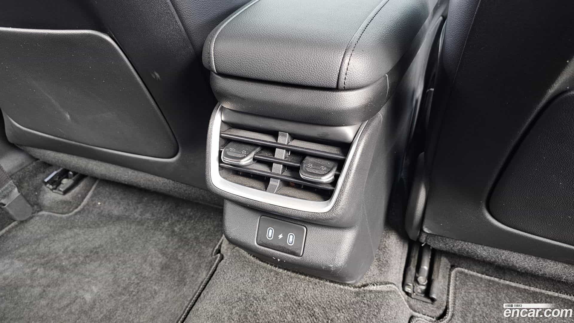 Grandeur Hyundai 2023.0-OPTION-044