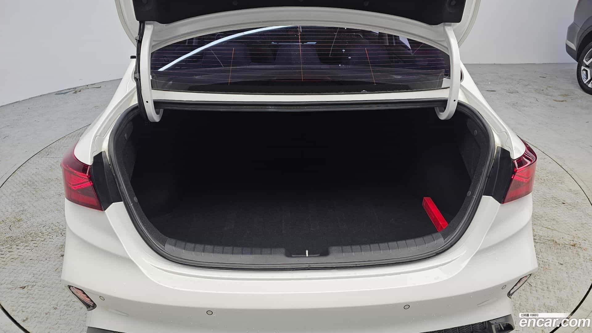 K3 Kia 2022.2-OPTION-024