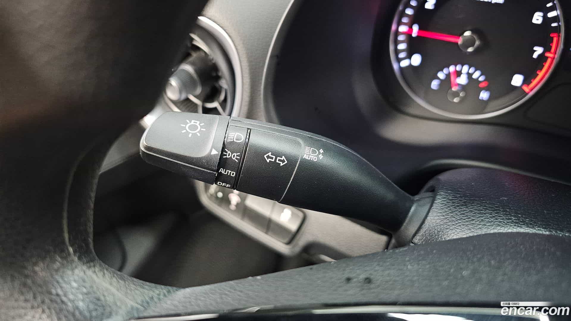 K3 Kia 2022.2-OPTION-040