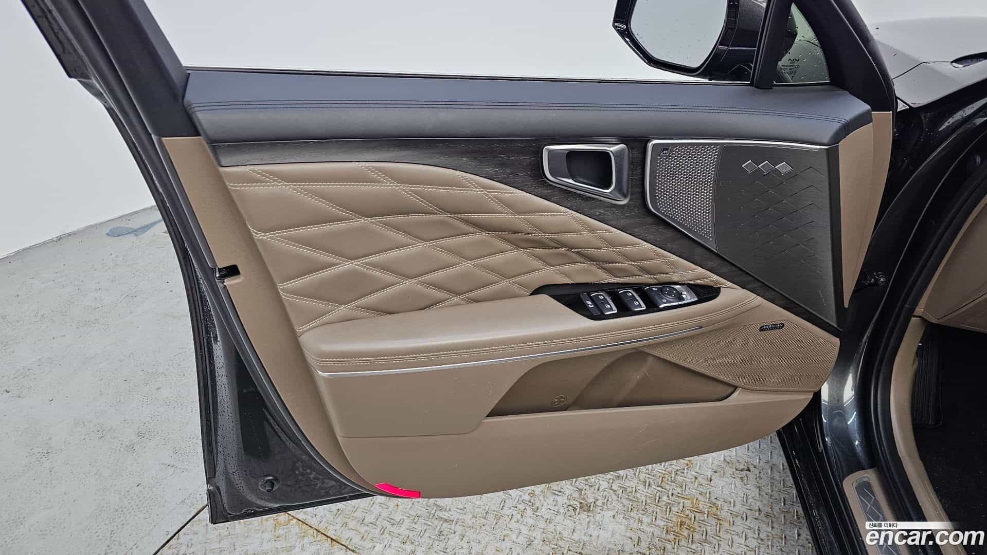K8 Kia 2022.11-INNER-034