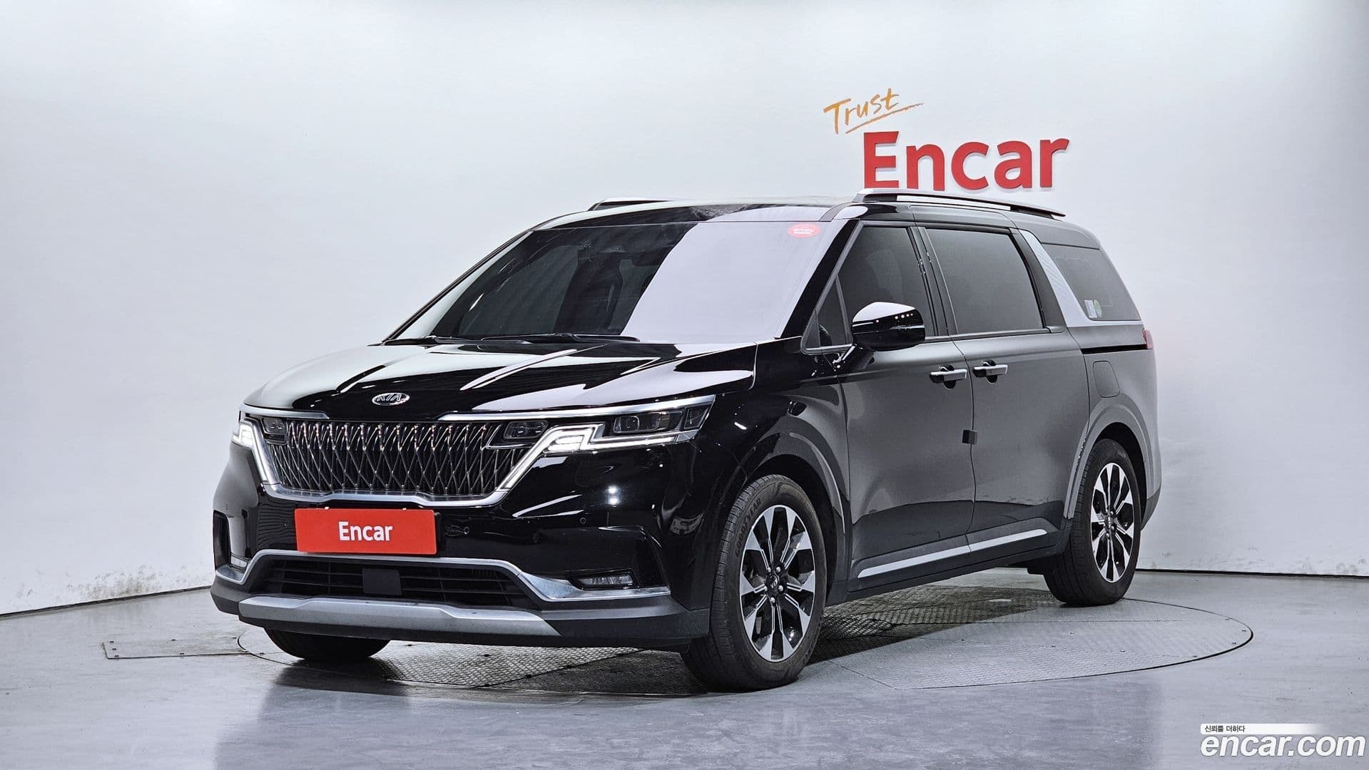 Main__Slider__Photo:Canival Kia 2021.2-0