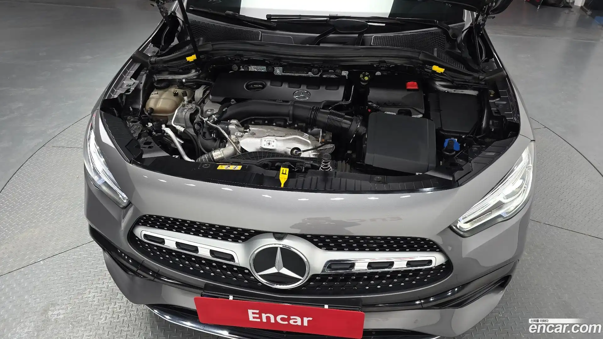 GLA-Class Mercedes-Benz 2020.11-OUTER-006