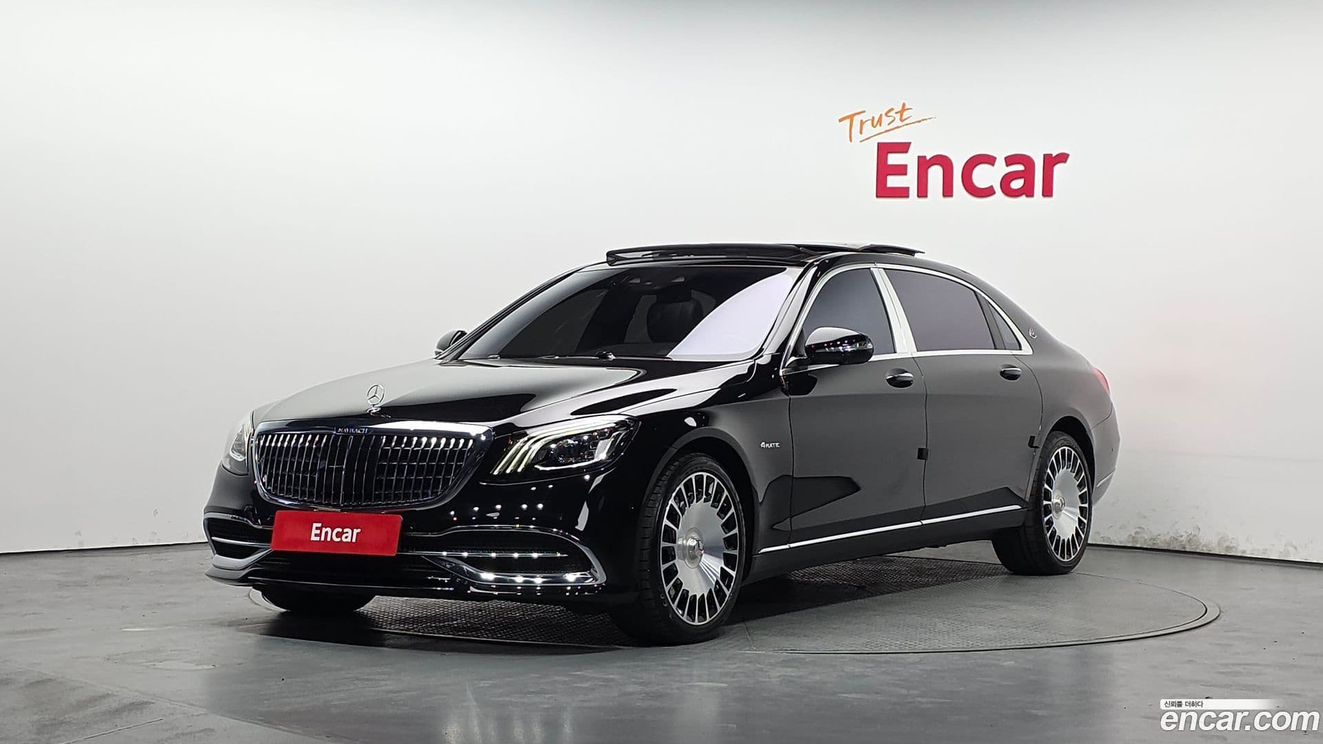 Main__Slider__Photo:S-Class Mercedes-Benz 2019.3-0