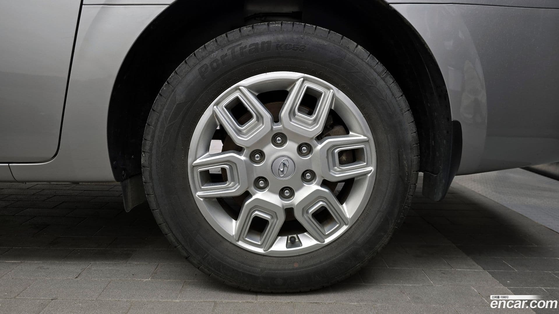 Main__Slider__Photo:Staria Hyundai 2022.10-4