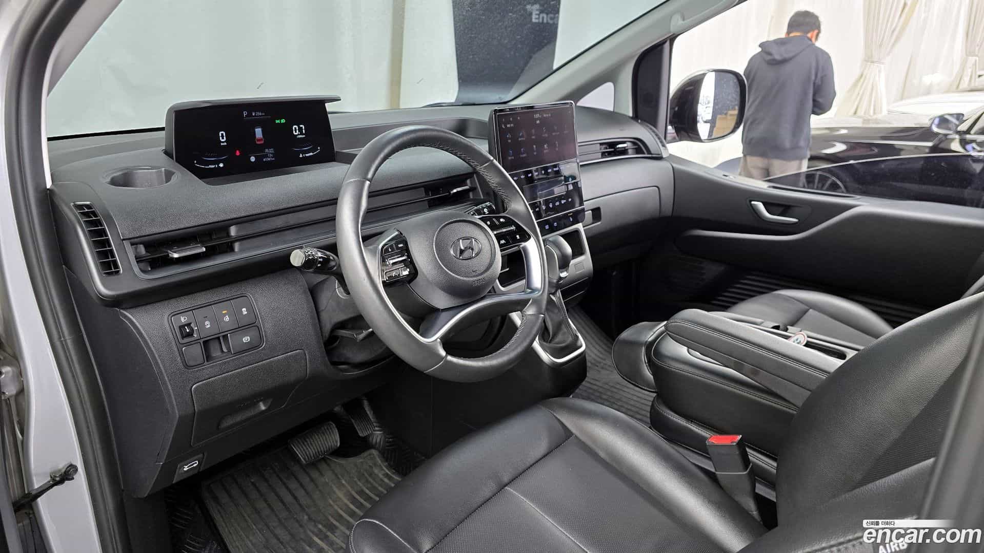Staria Hyundai 2022.10-INNER-007
