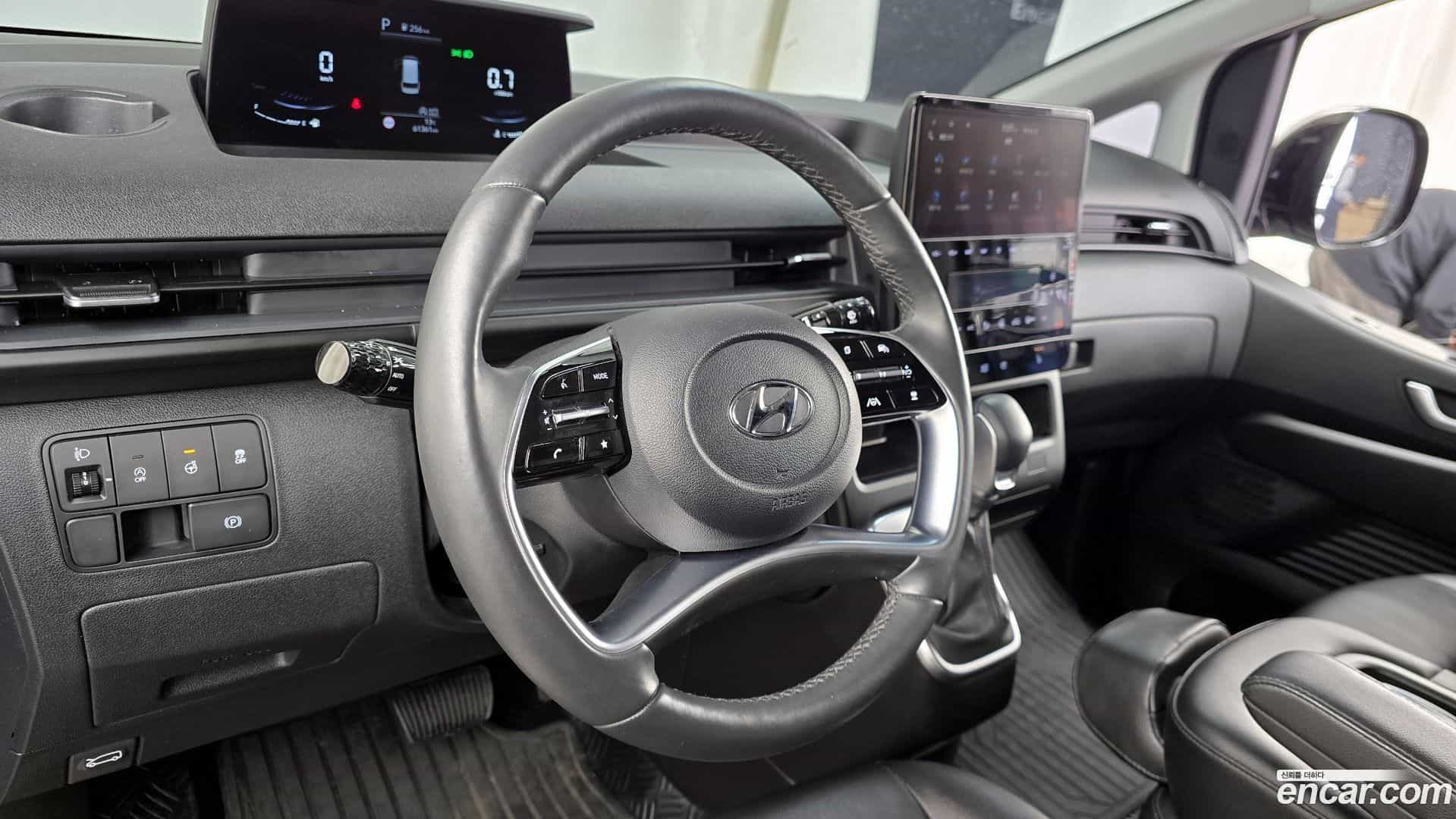 Staria Hyundai 2022.10-OPTION-017