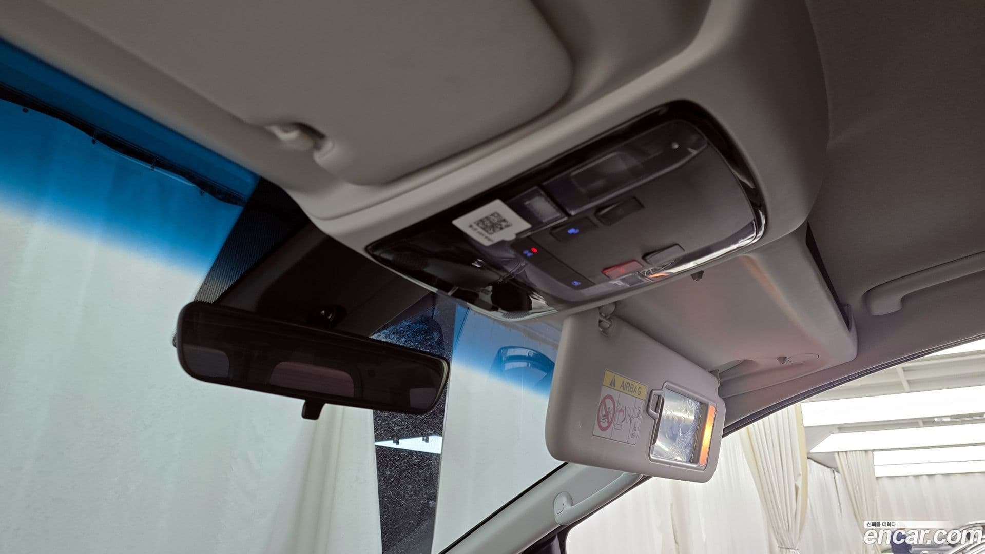 Main__Slider__Photo:Staria Hyundai 2022.10-16