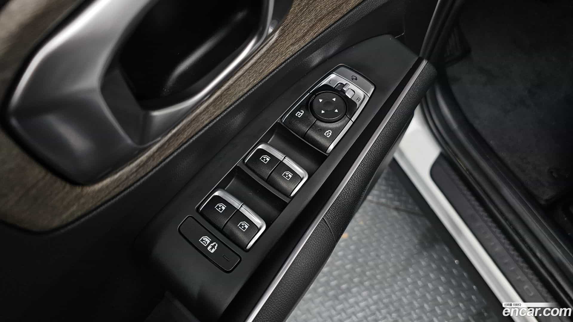 Sorento Kia 2023.4-OPTION-017