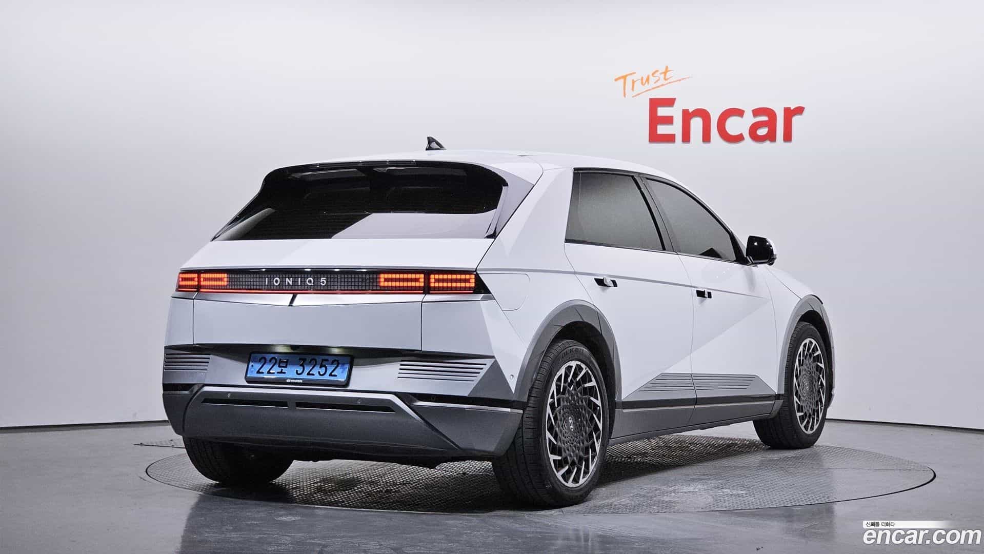 Ioniq5 Hyundai 2022.3-OUTER-002