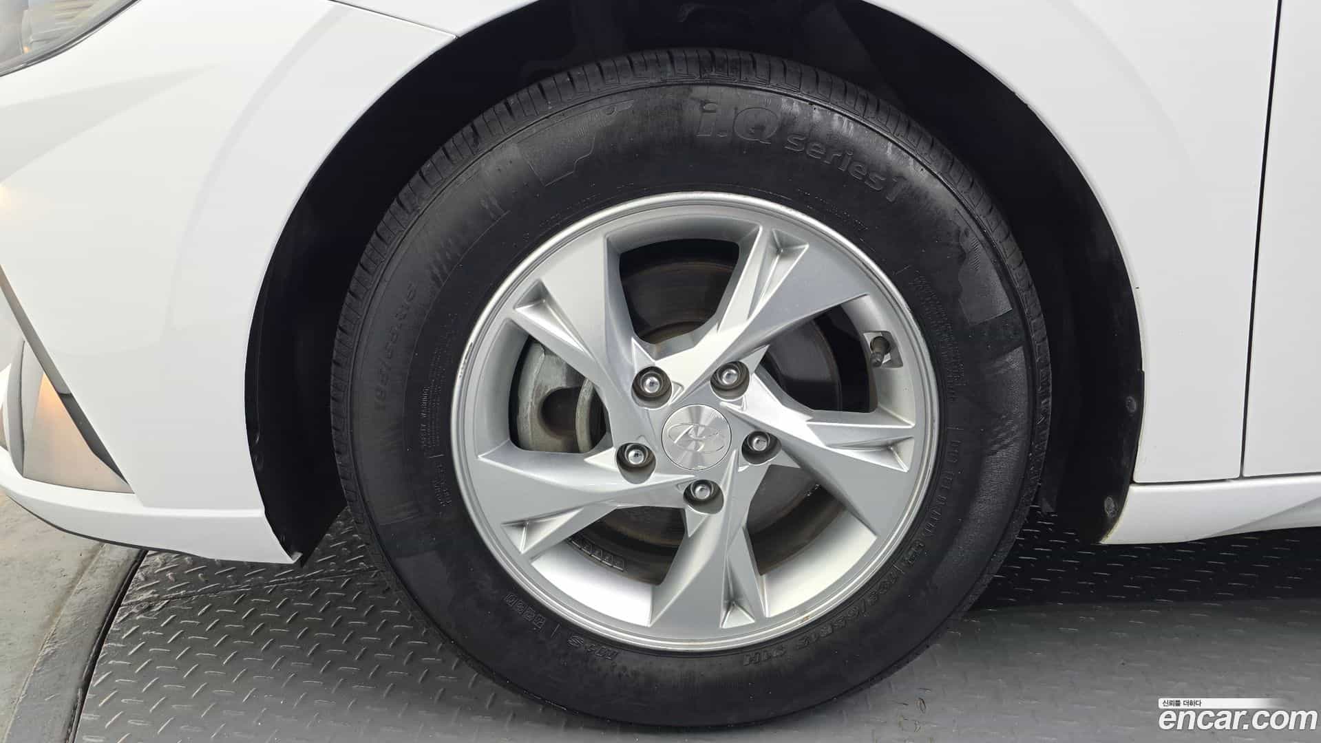 AVANTE Hyundai 2022.0-OUTER-005