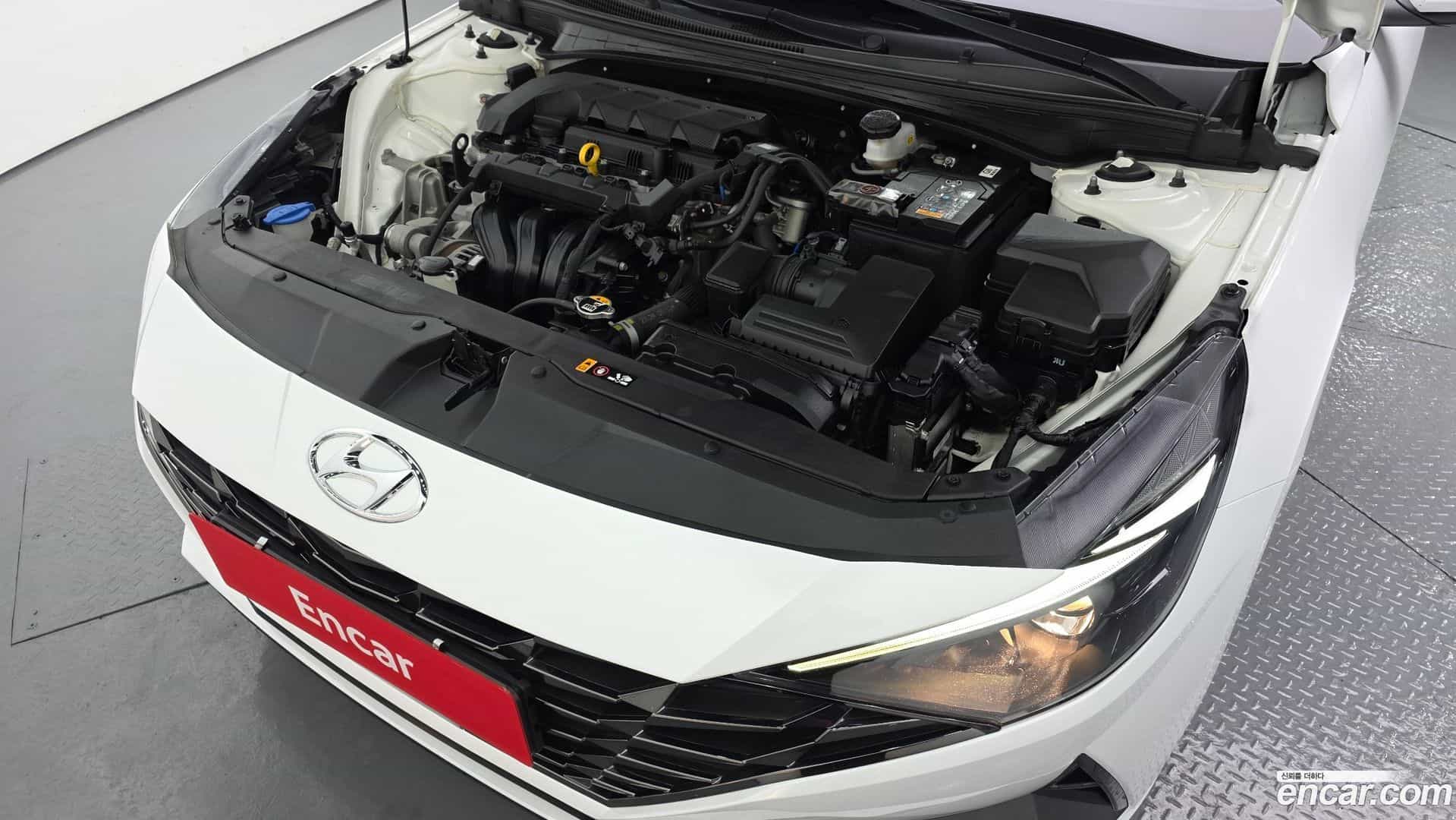 AVANTE Hyundai 2022.0-OUTER-006