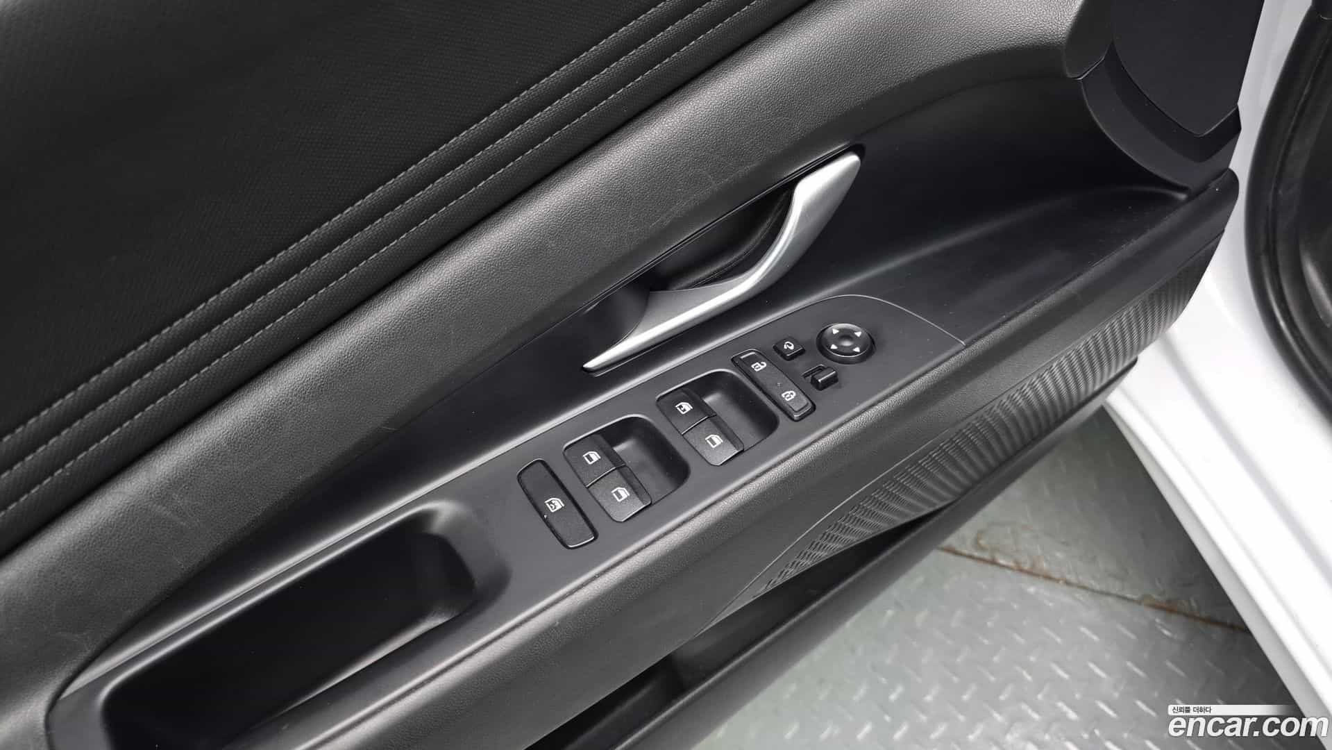 AVANTE Hyundai 2022.0-OPTION-017