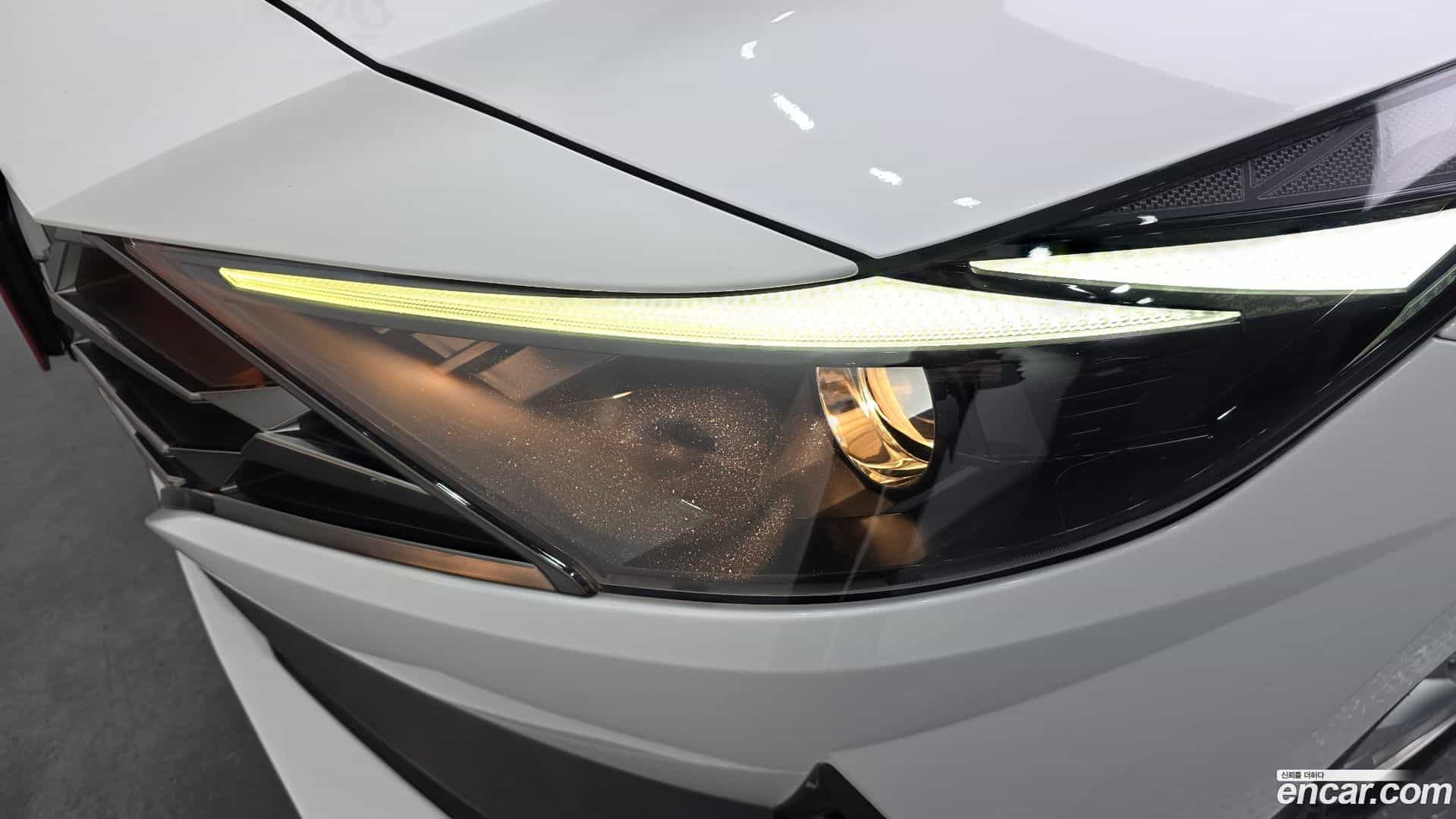 AVANTE Hyundai 2022.0-OUTER-032
