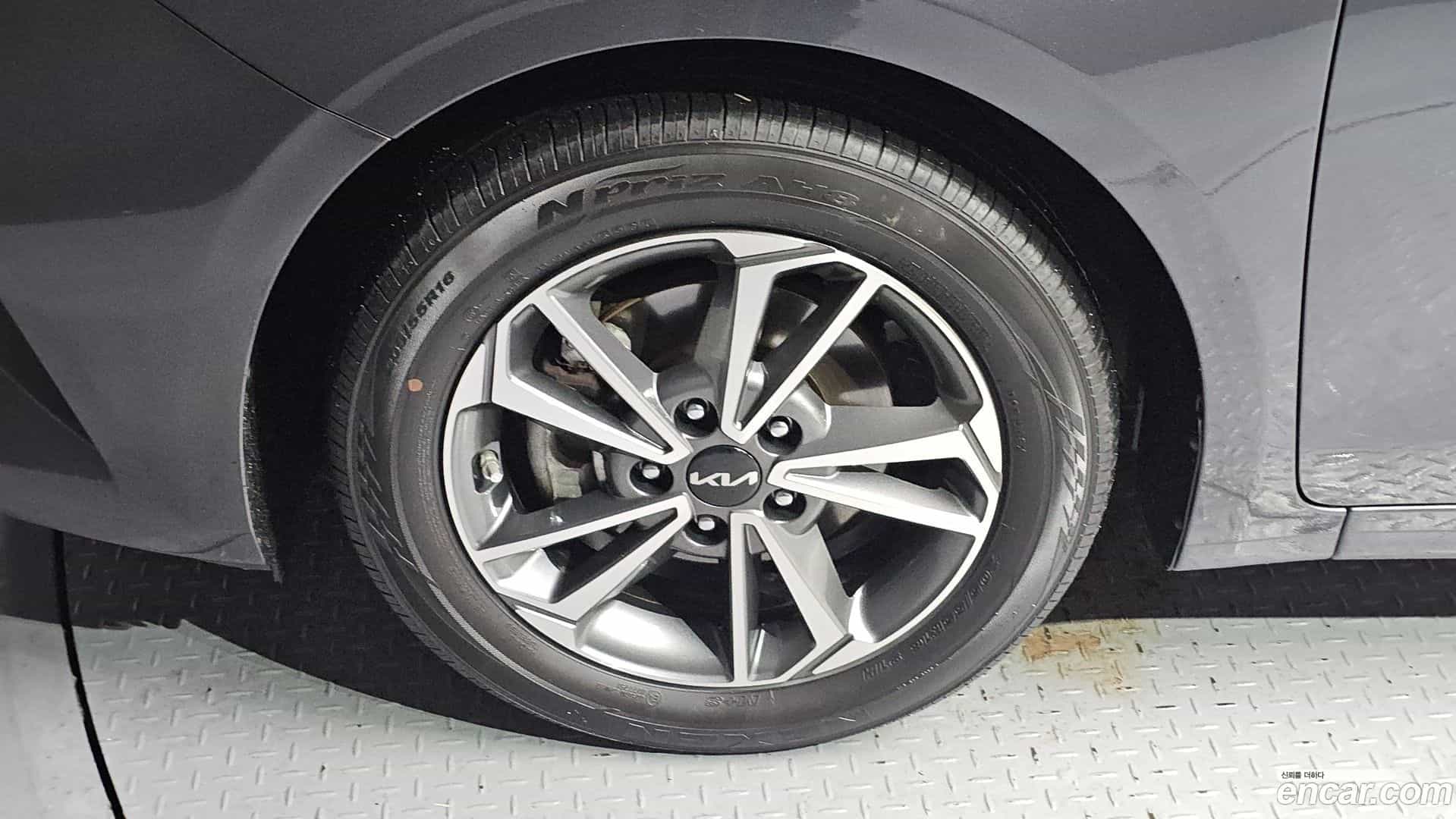 K3 Kia 2023.10-INNER-007