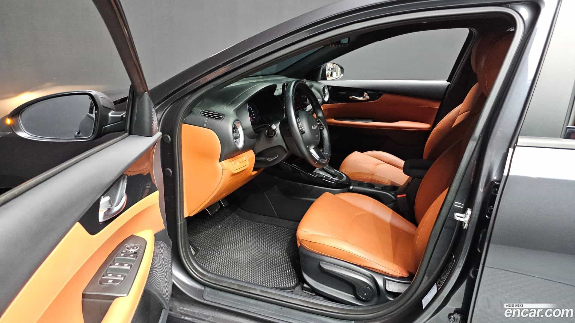 K3 Kia 2023.10-INNER-010