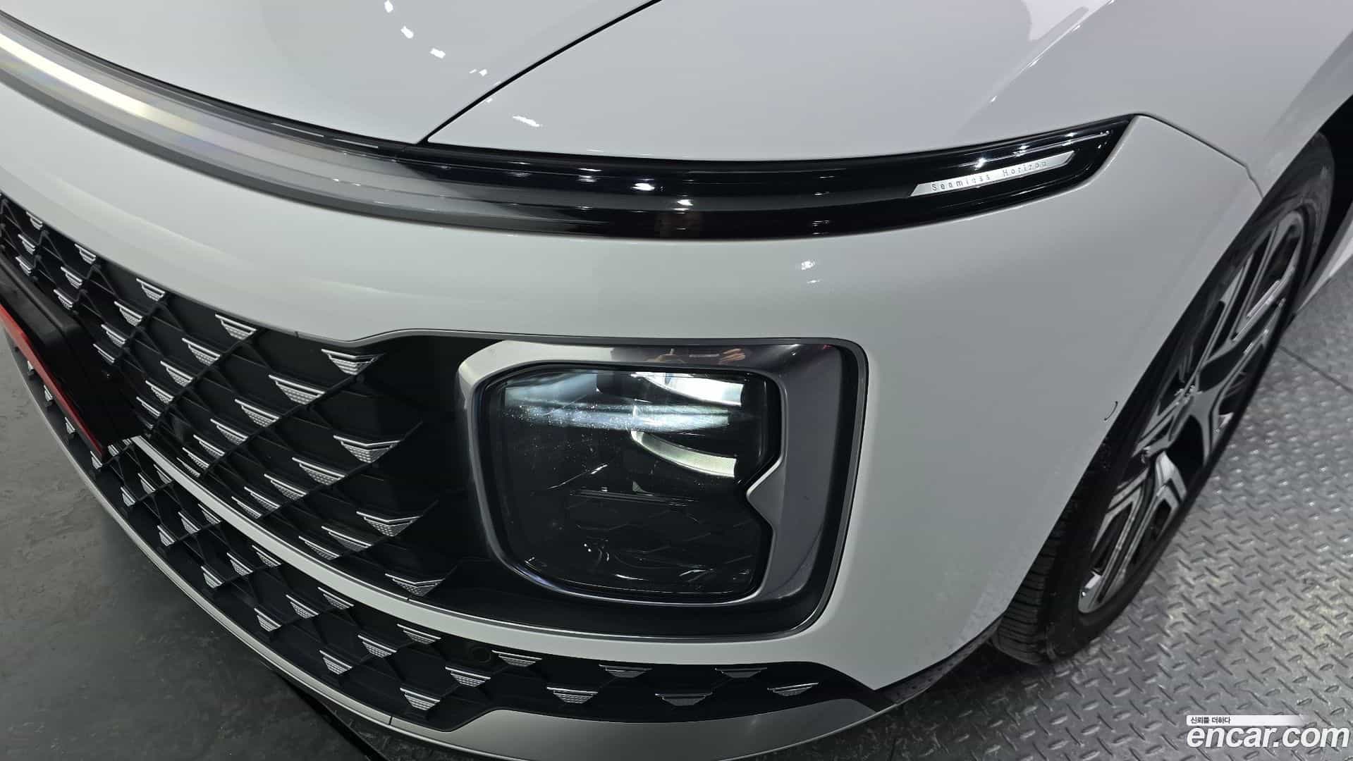 Grandeur Hyundai 2023.0-OUTER-032
