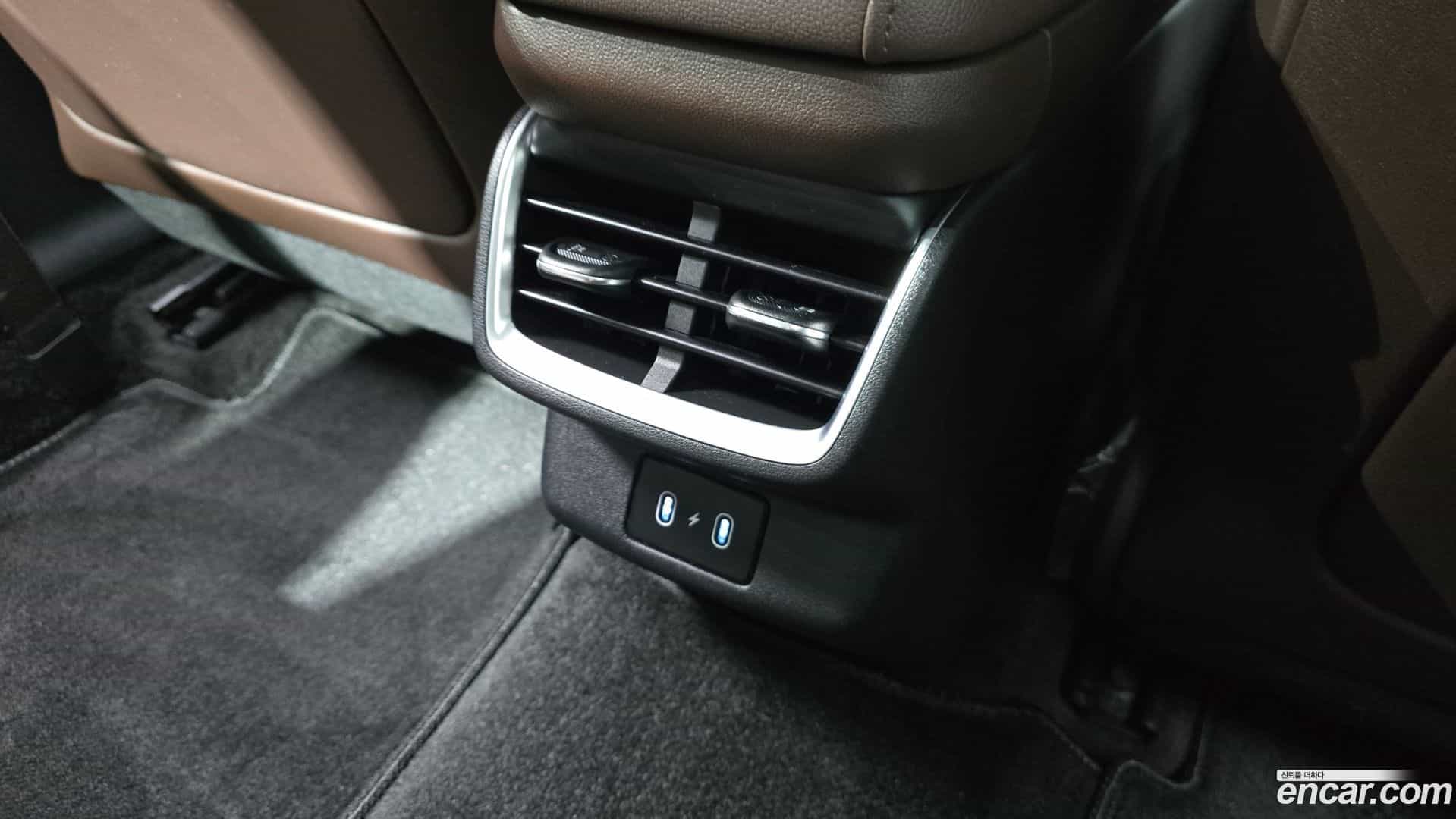 Grandeur Hyundai 2023.0-OPTION-043