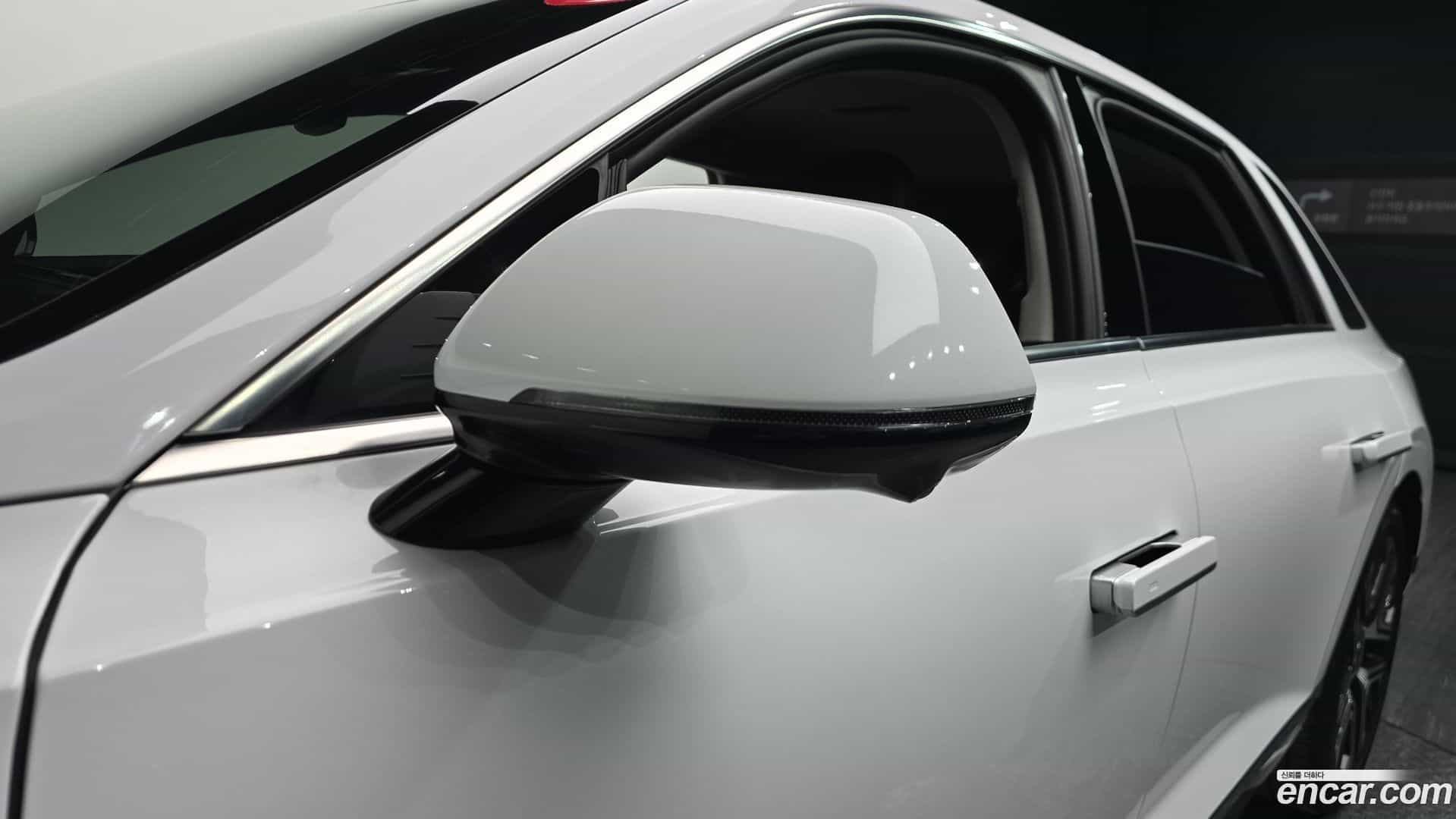 Grandeur Hyundai 2023.0-OPTION-044