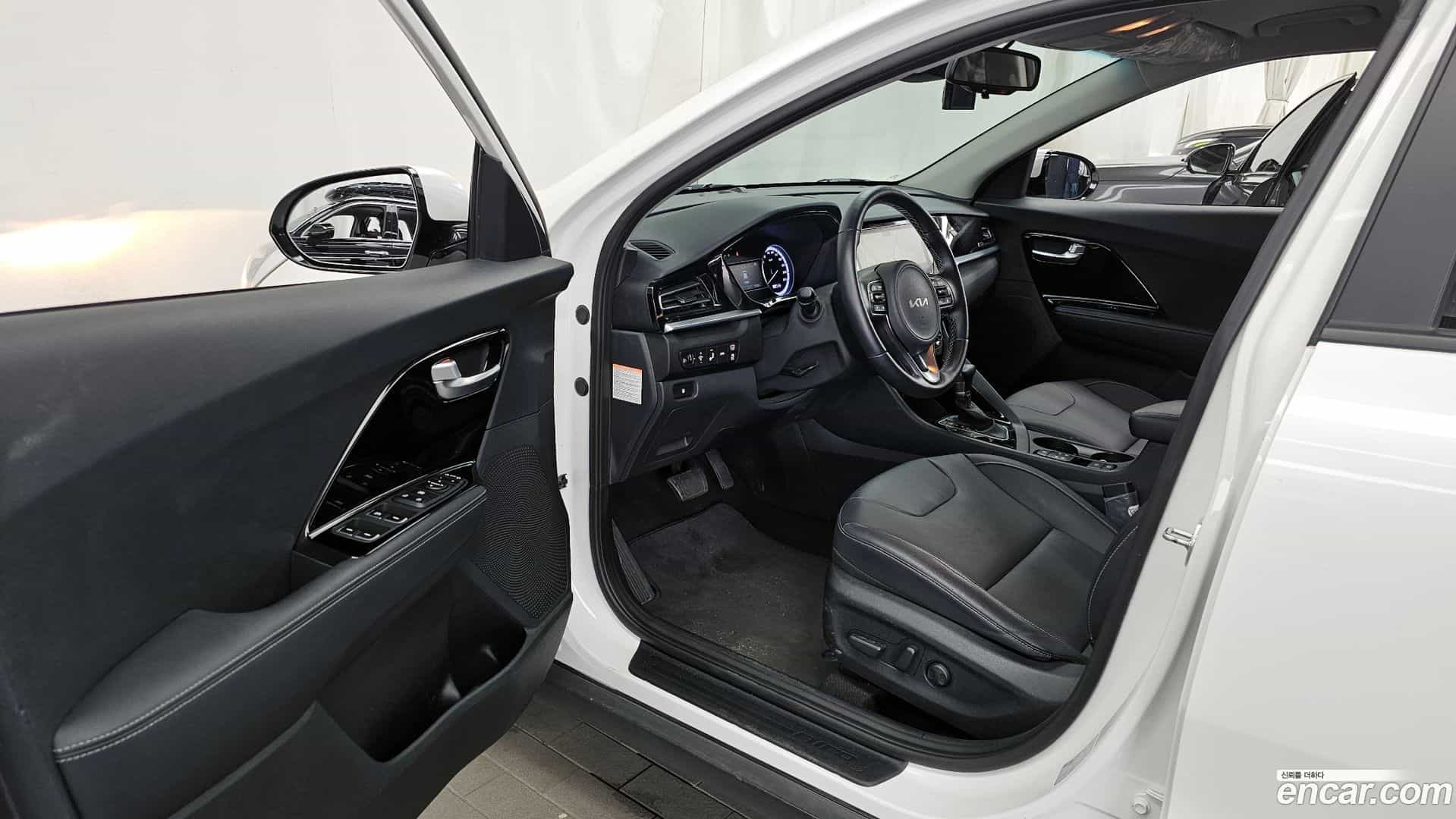 Niro Kia 2021.11-INNER-010