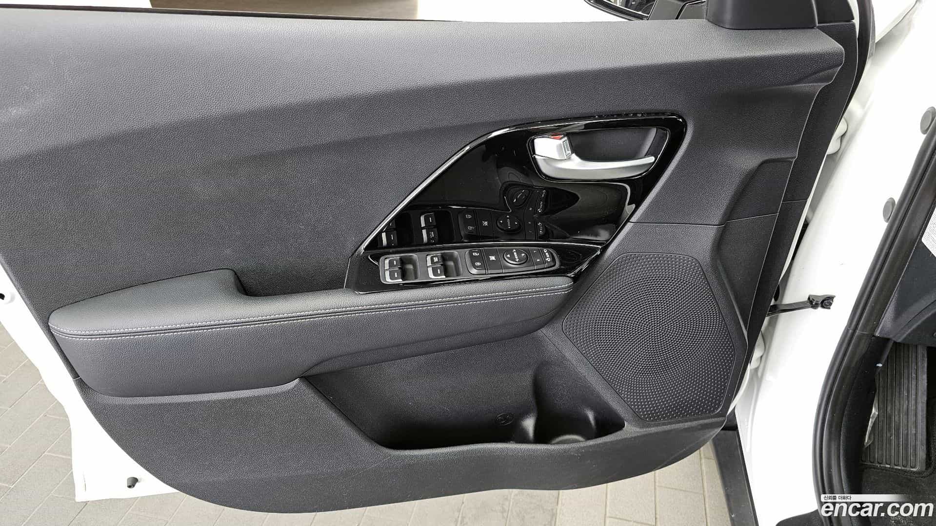 Niro Kia 2021.11-INNER-034