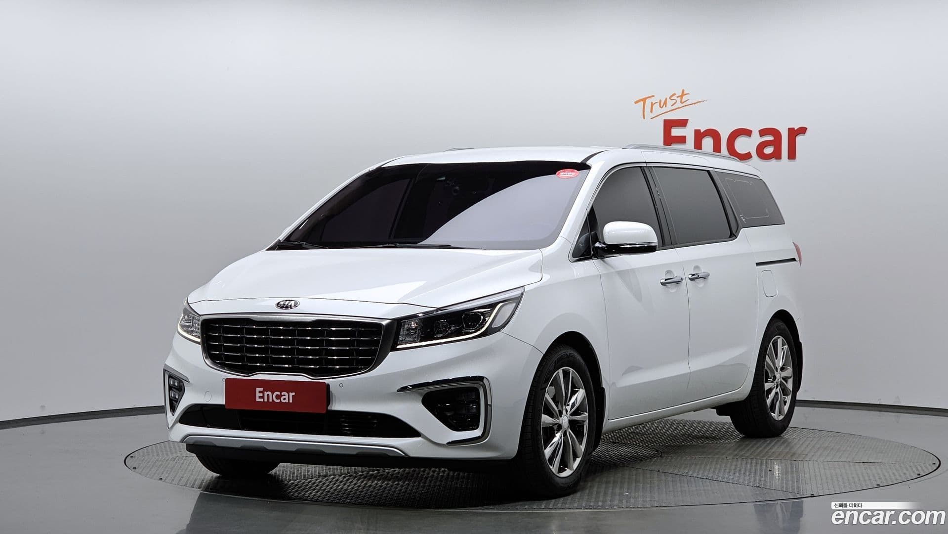 Main__Slider__Photo:Canival Kia 2018.9-0