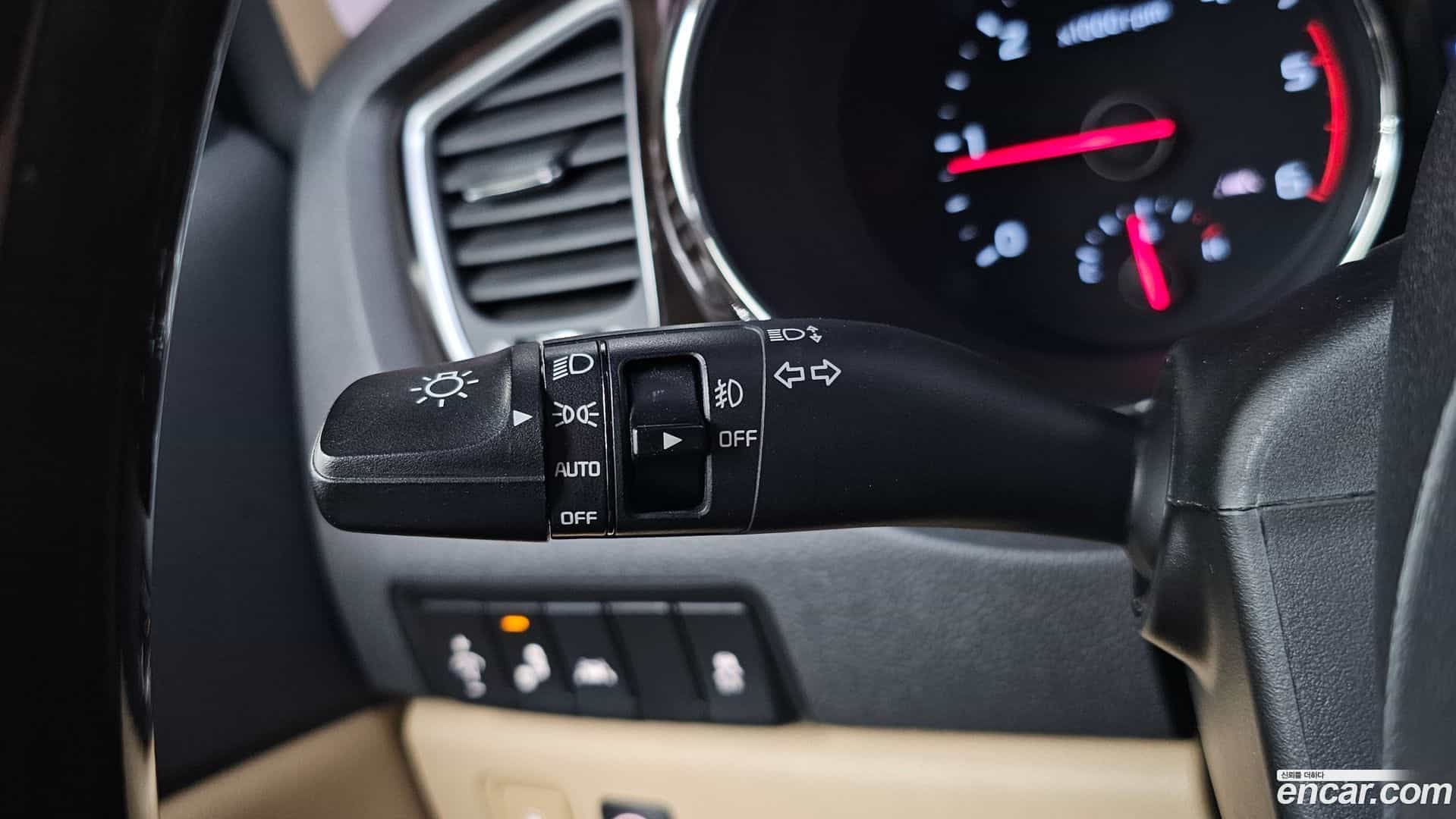 Canival Kia 2018.9-OPTION-022