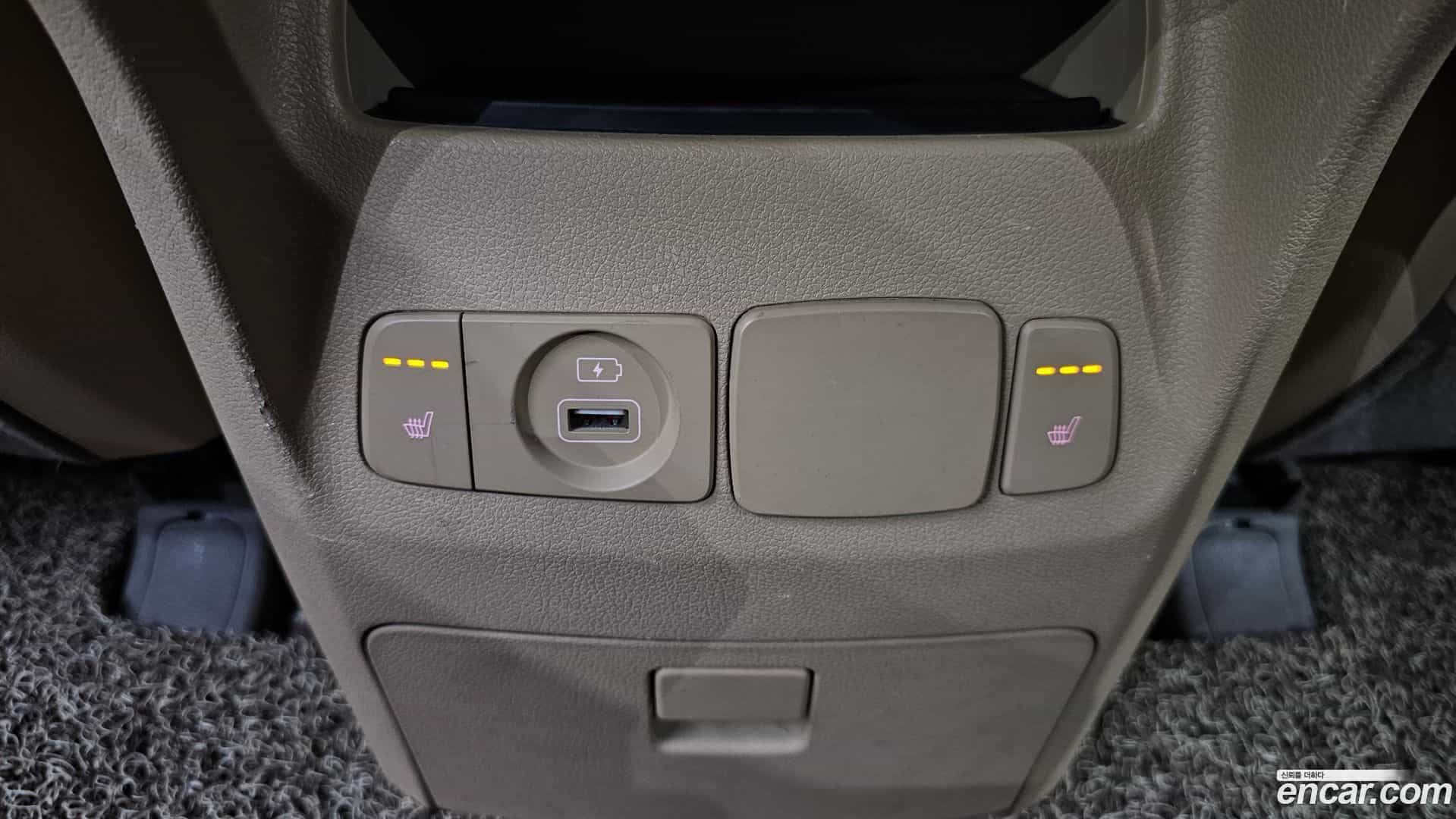 Canival Kia 2018.9-OPTION-023