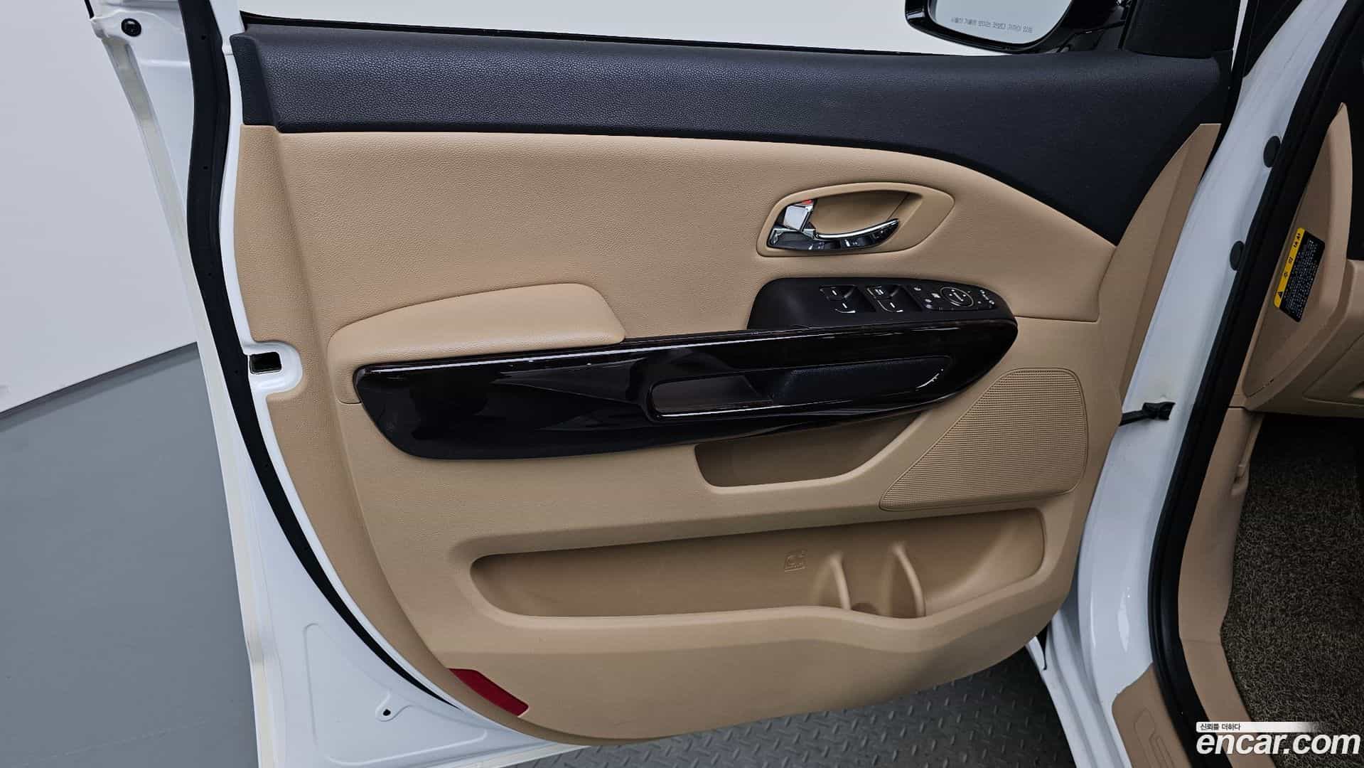 Canival Kia 2018.9-INNER-034