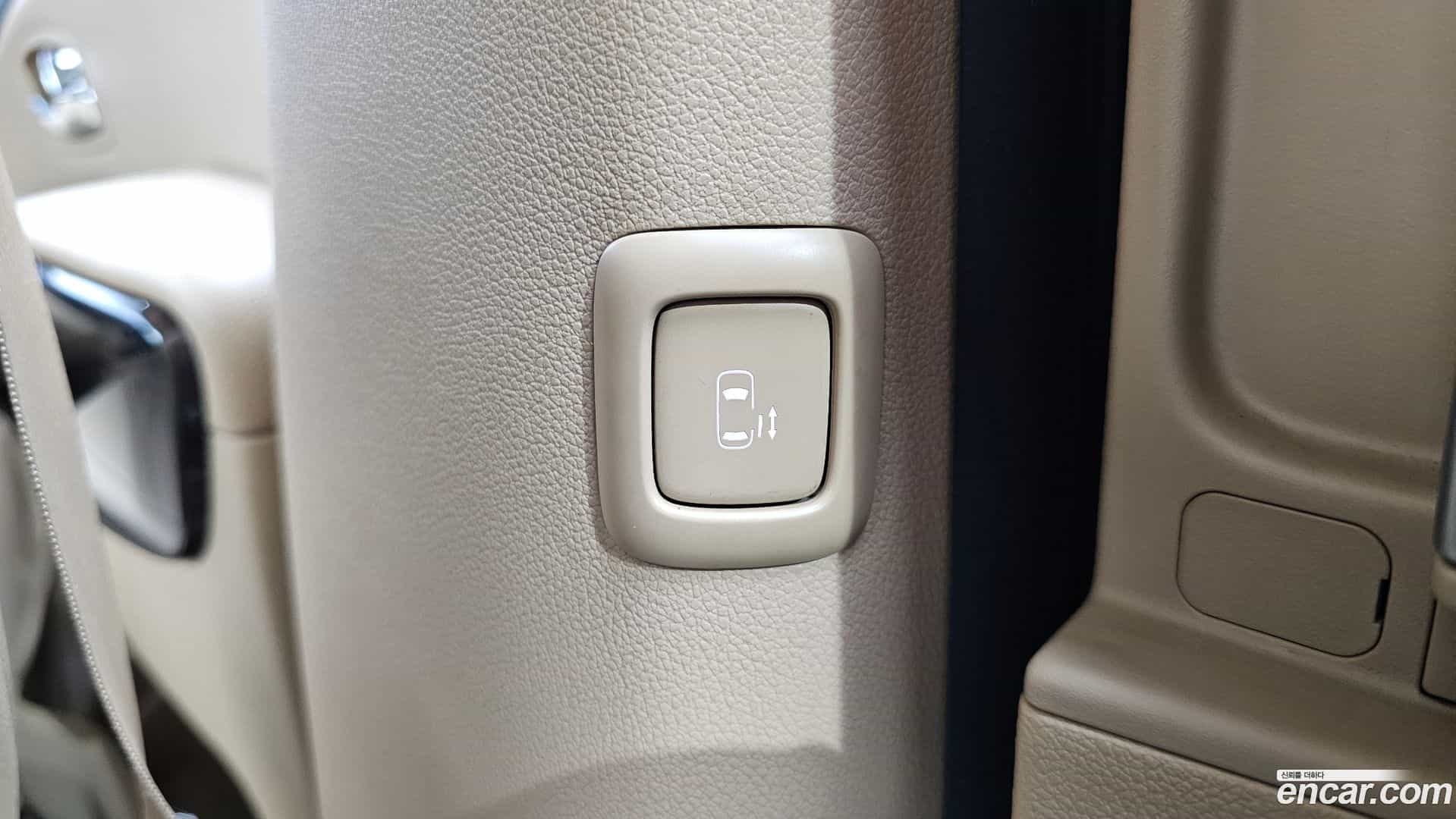 Canival Kia 2018.9-OPTION-044