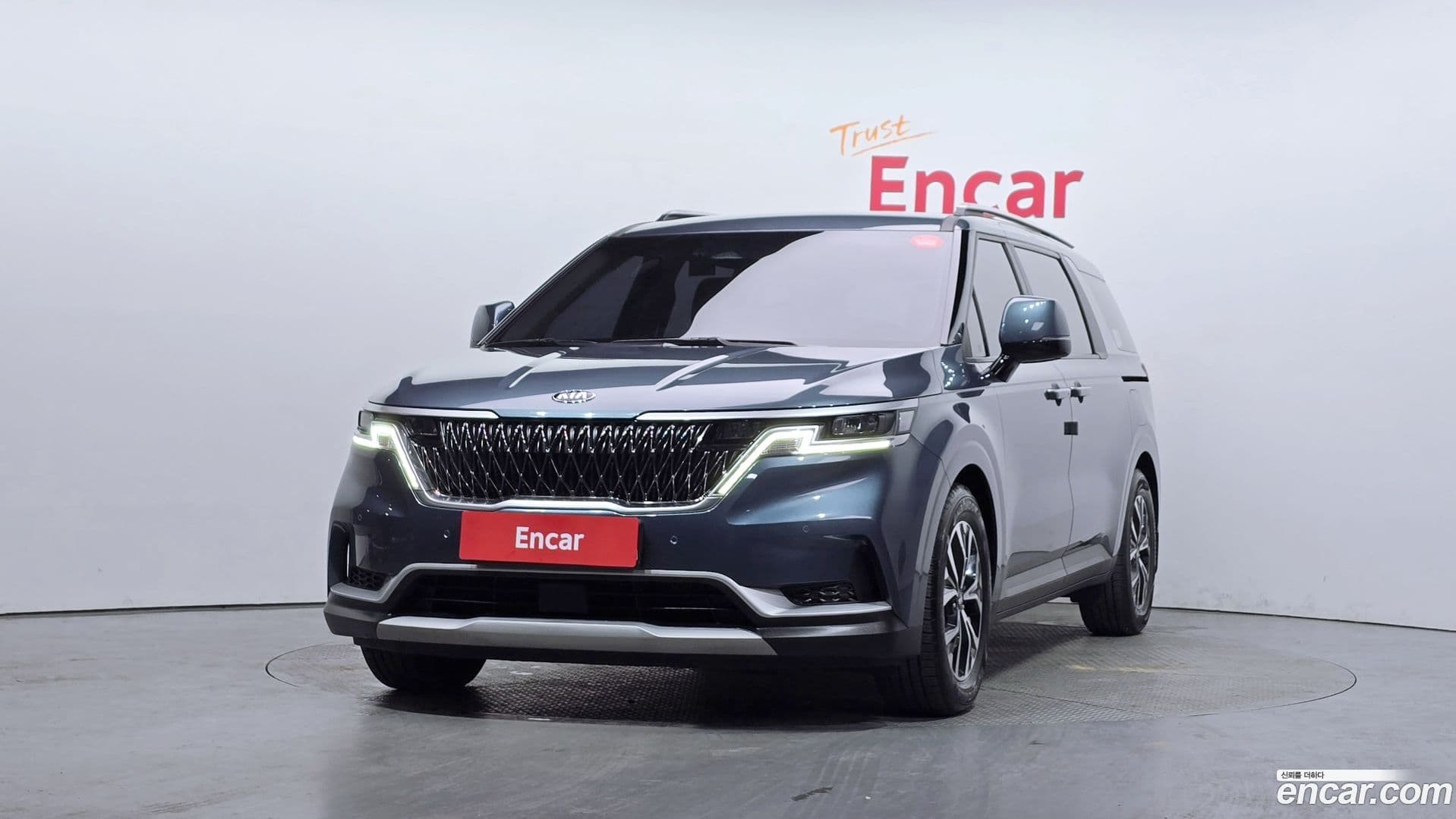 Main__Slider__Photo:Canival Kia 2021.2-2