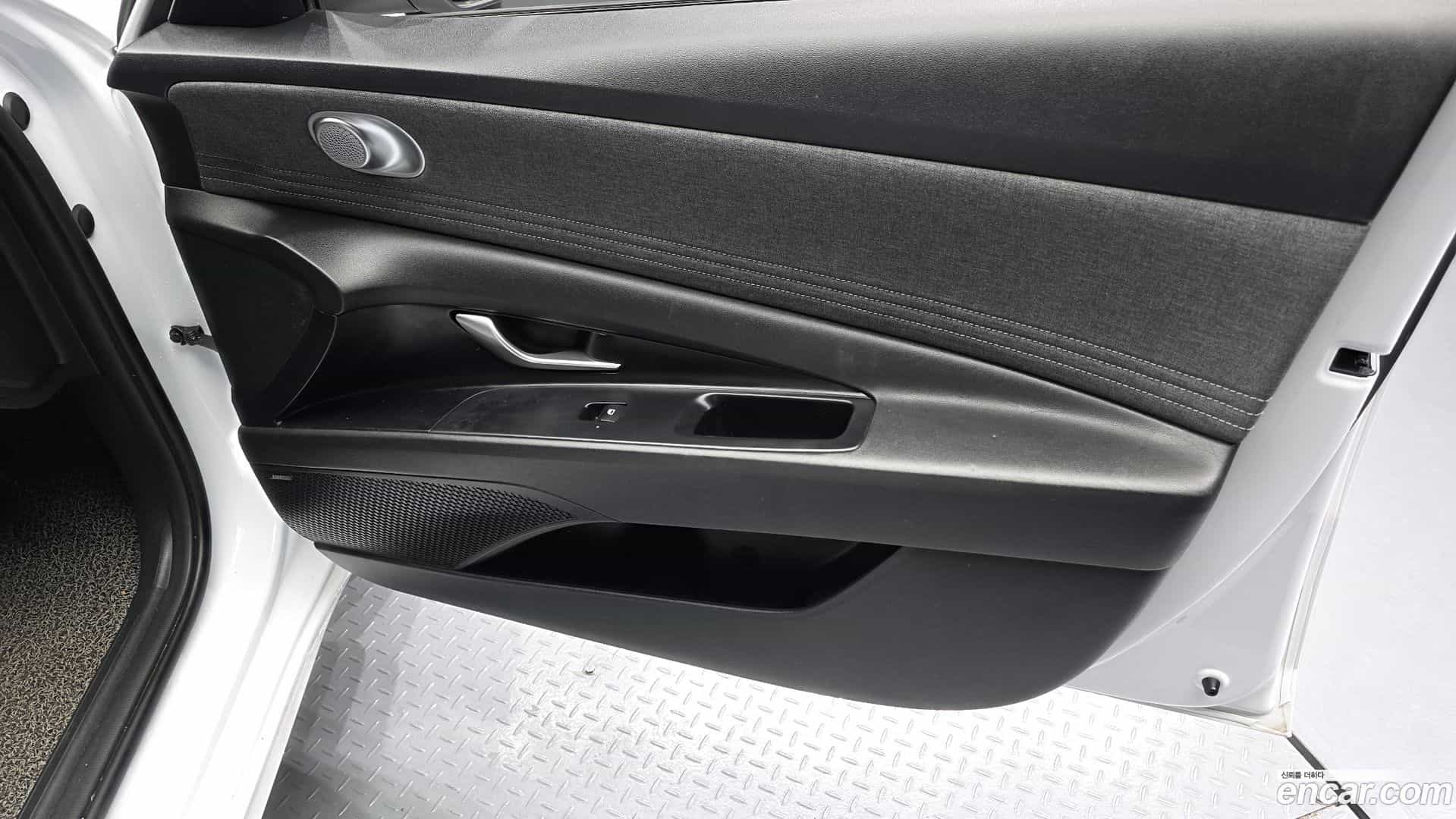 AVANTE Hyundai 2023.2-INNER-034