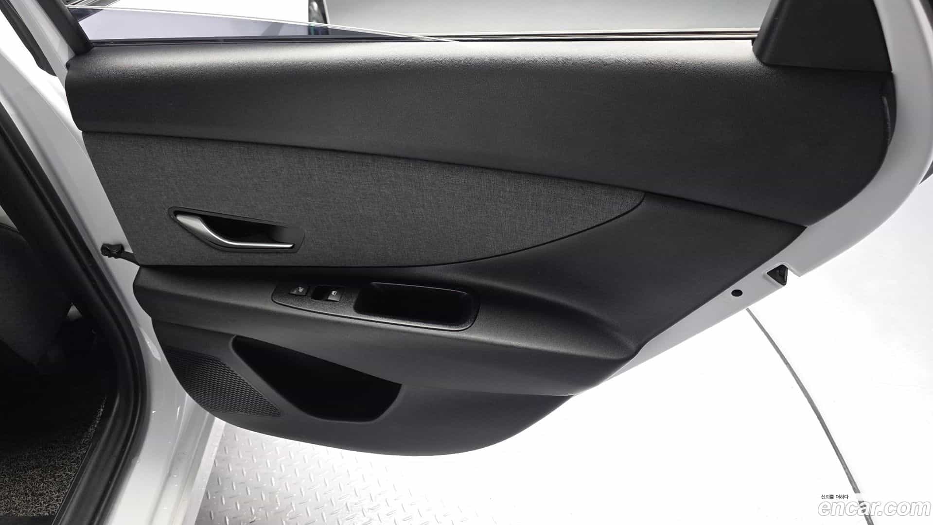 AVANTE Hyundai 2023.2-INNER-035