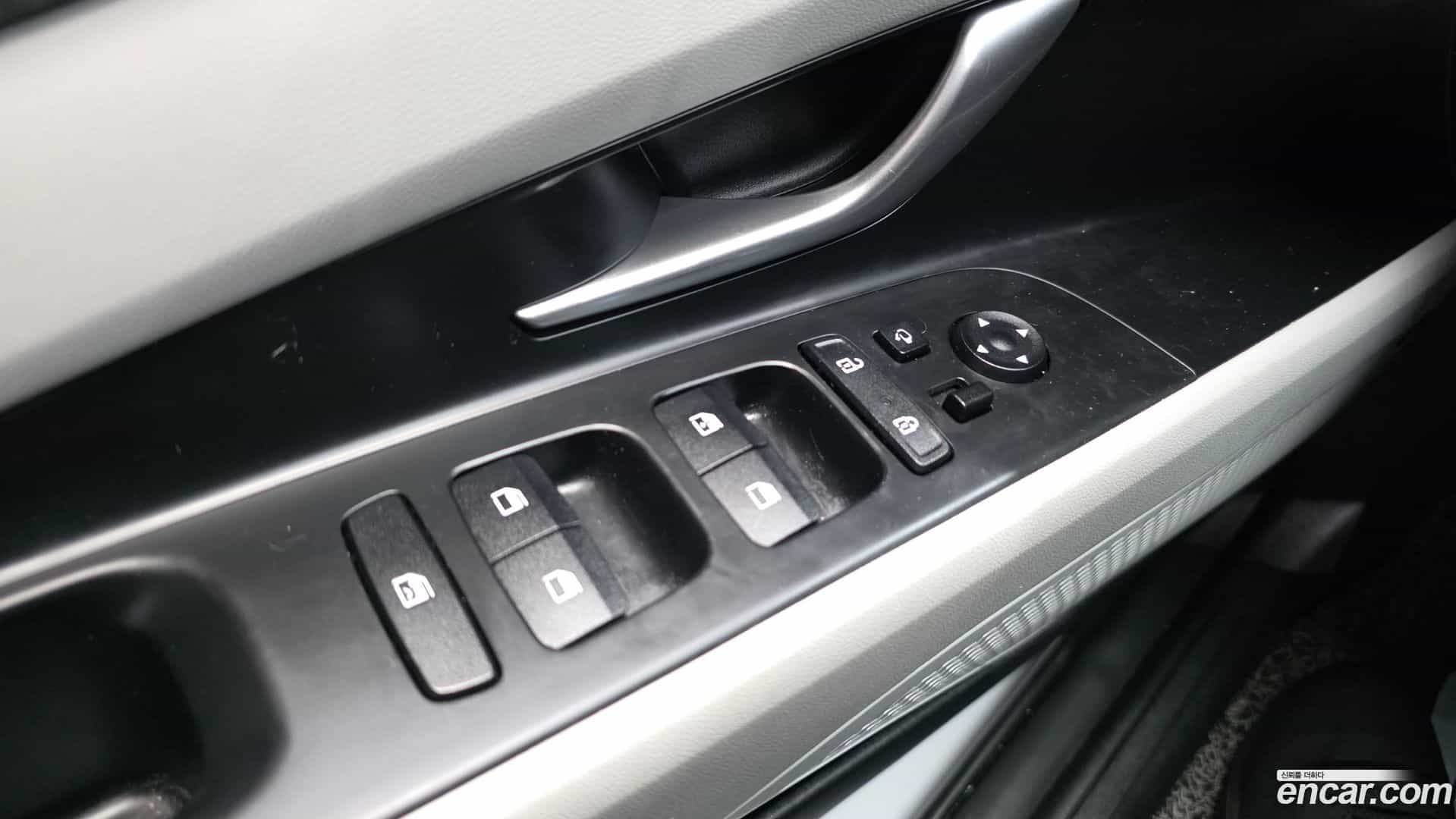 AVANTE Hyundai 2023.2-OPTION-042