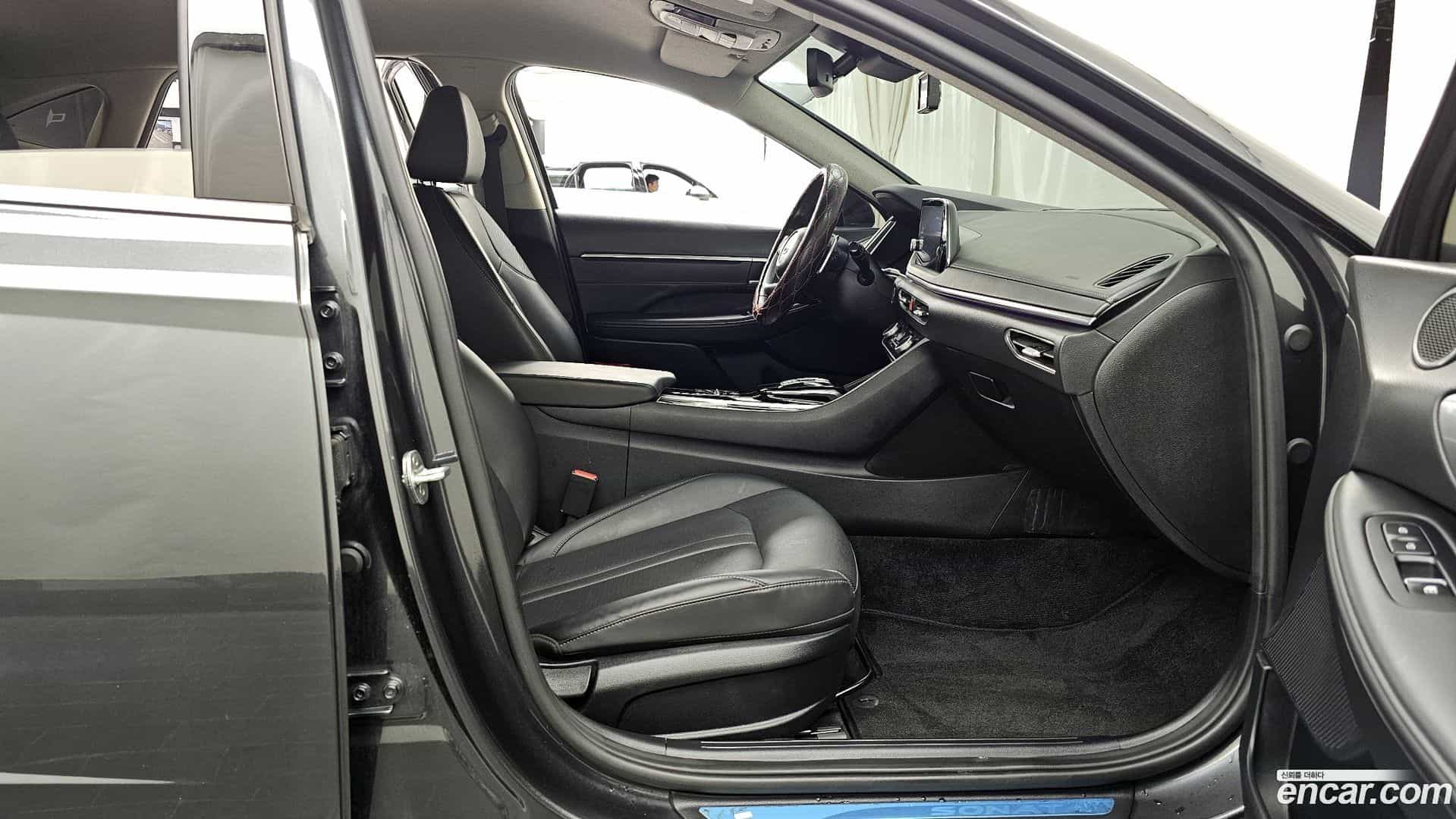 Sonata Hyundai 2021.8-OPTION-015