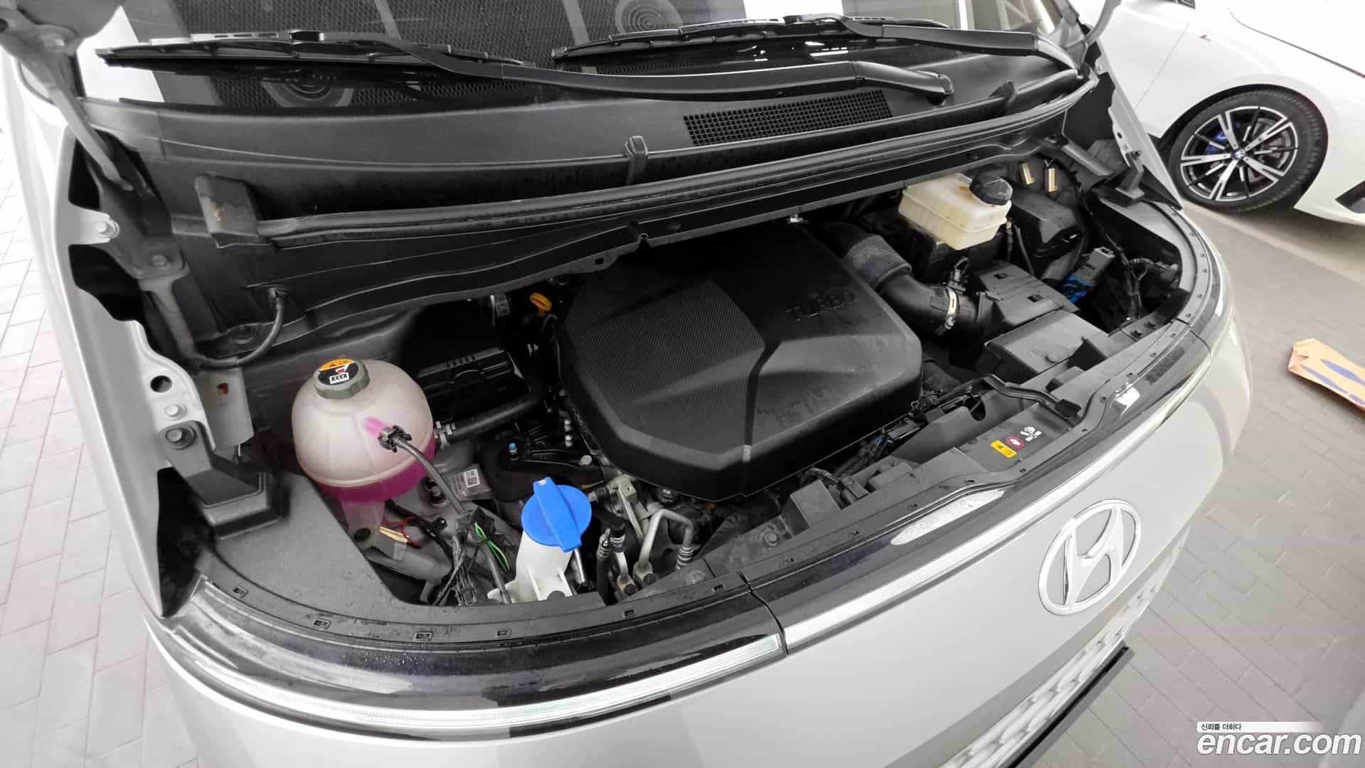 Staria Hyundai 2023.6-OUTER-006