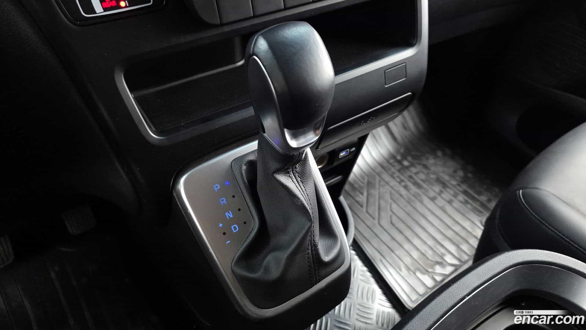 Staria Hyundai 2023.6-INNER-009