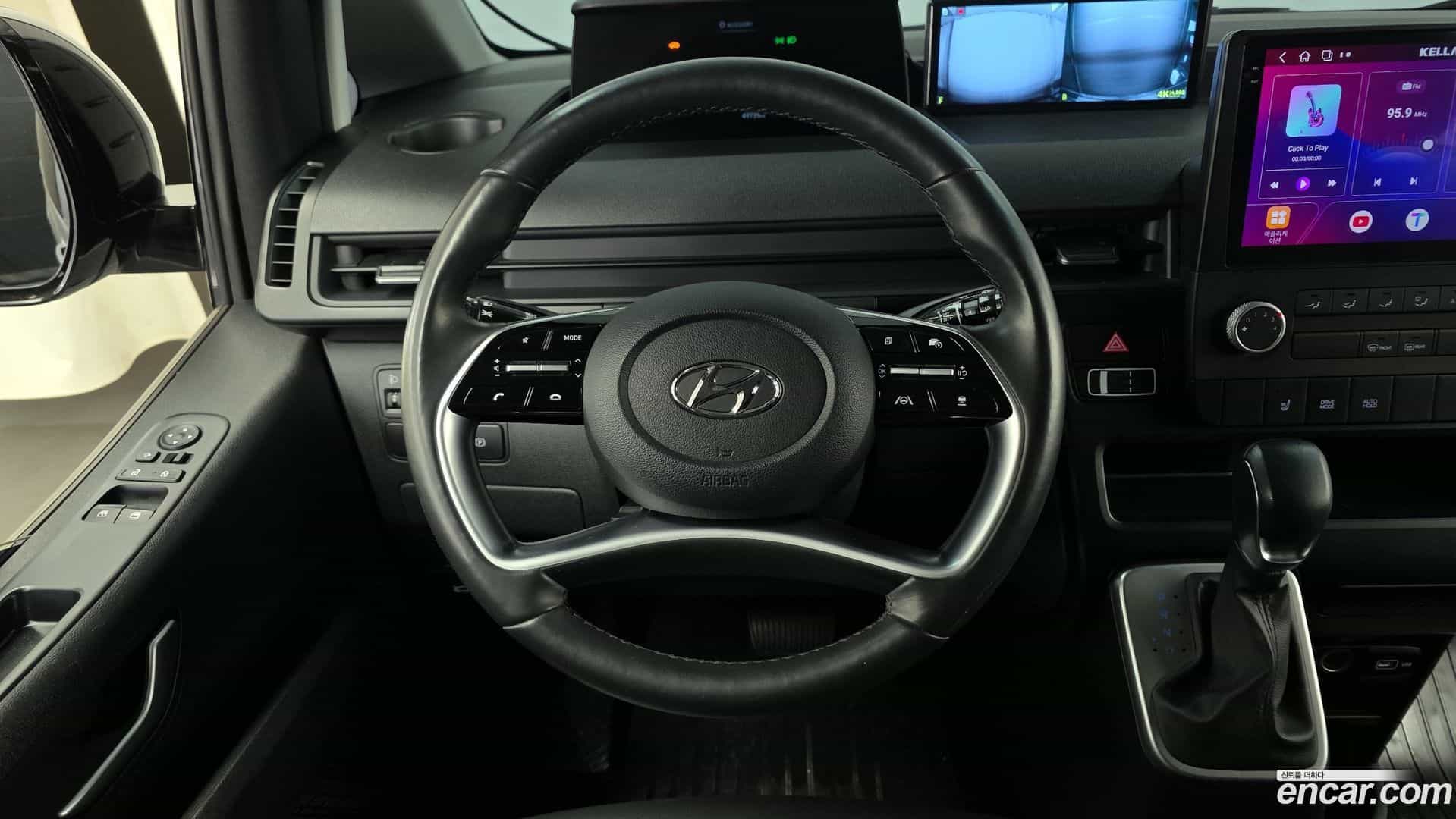 Staria Hyundai 2023.6-OPTION-016