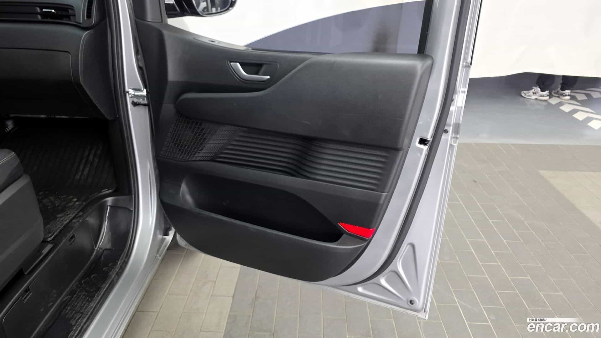 Staria Hyundai 2023.6-INNER-035